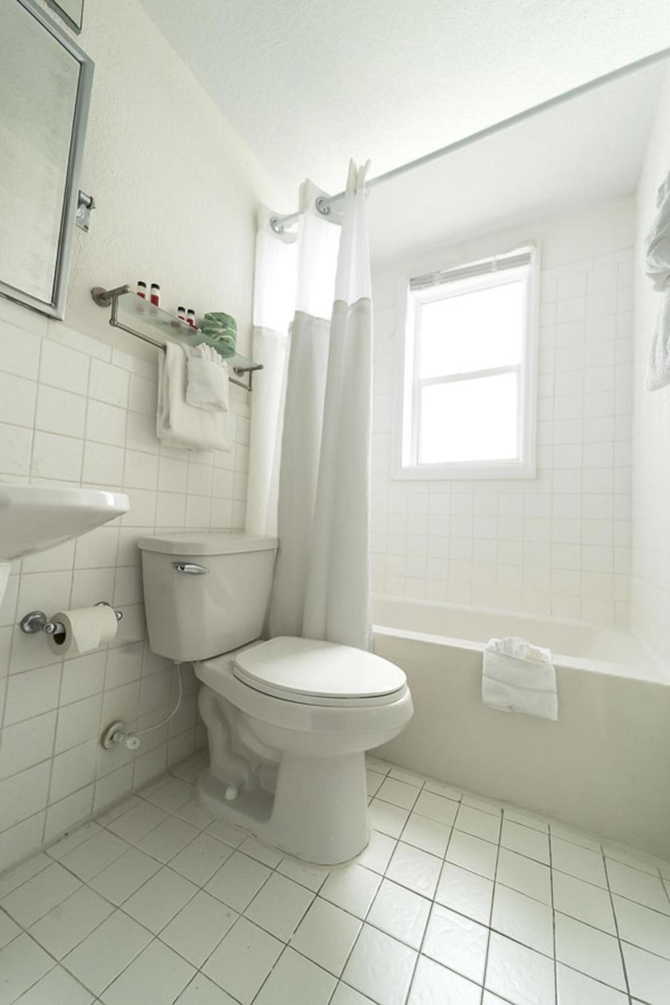 One King Bed,1276130845:JPEG