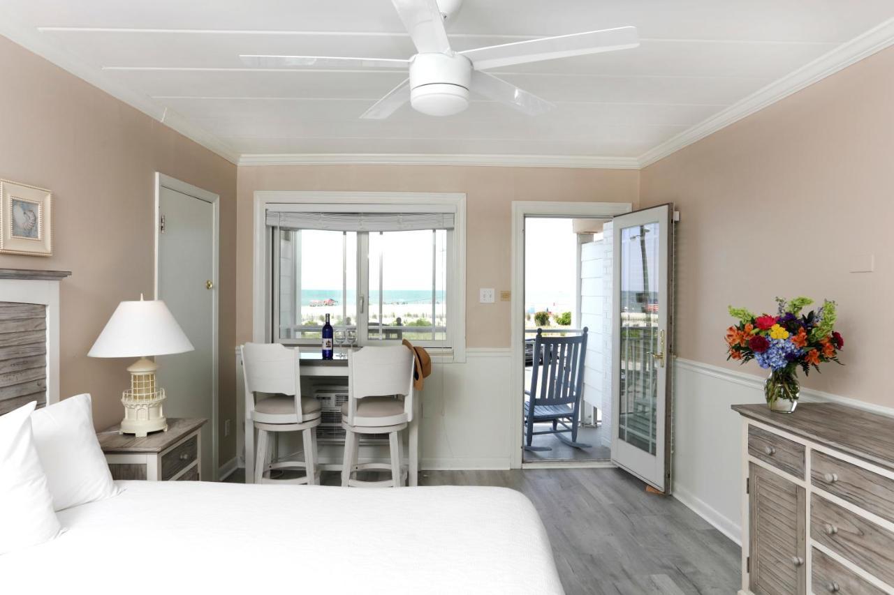 Victoria -  Two Double Beds