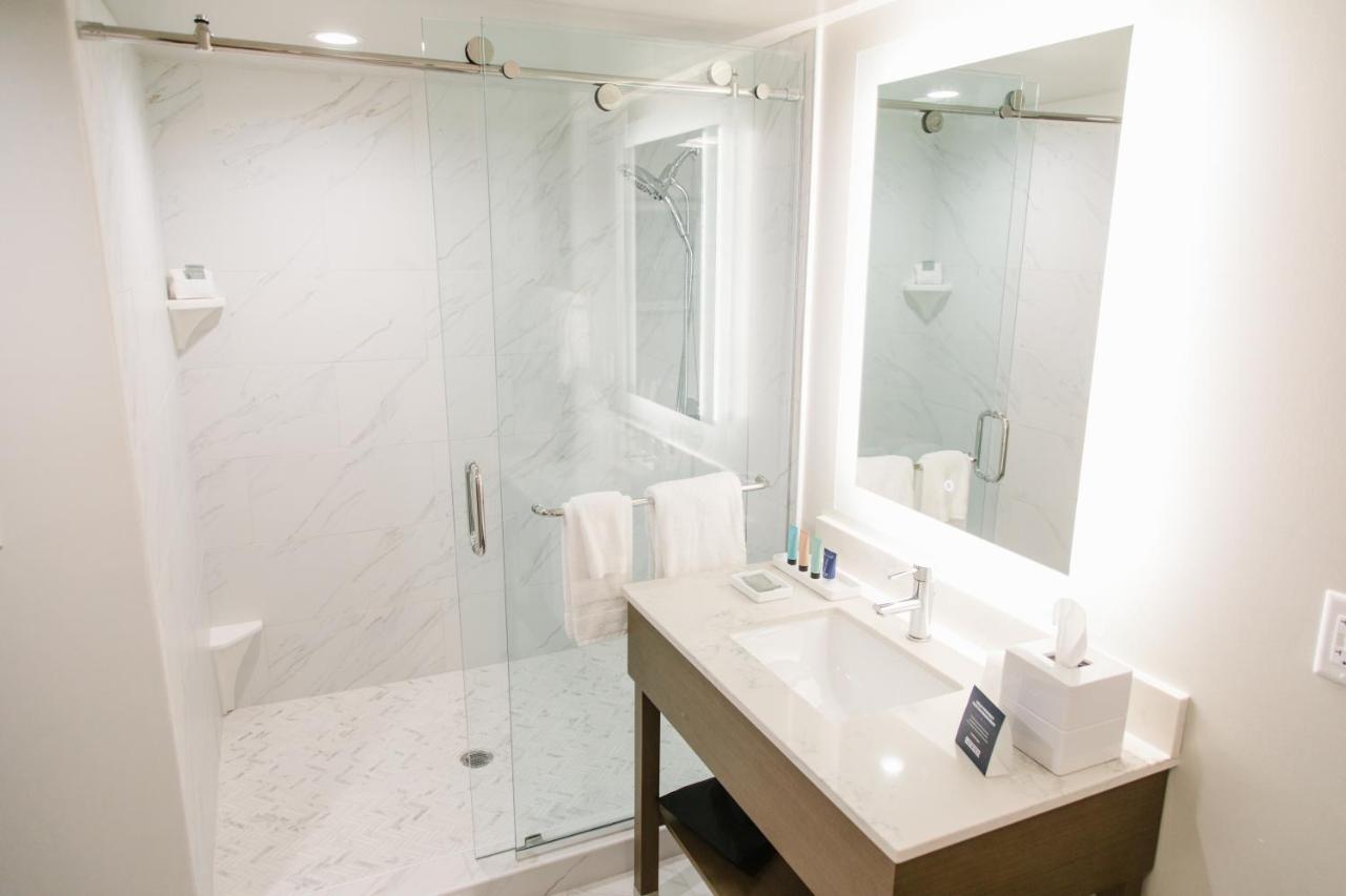 Two Bedroom King Double Queen Luxury Suite