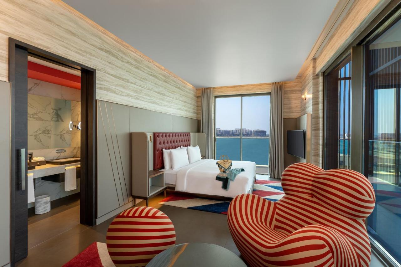Deluxe King Room with 20% off Food & Soft Beverage
