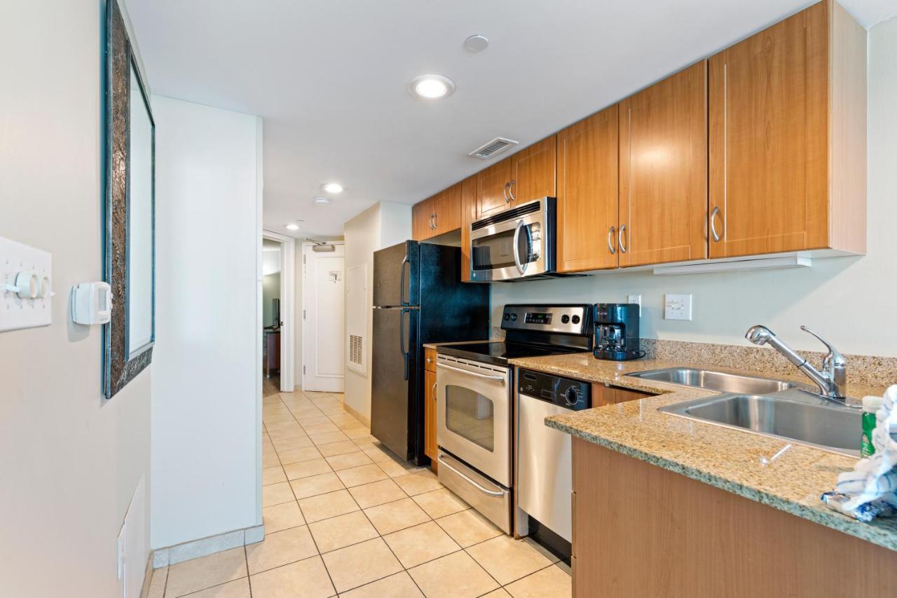 Deluxe One-Bedroom Suite