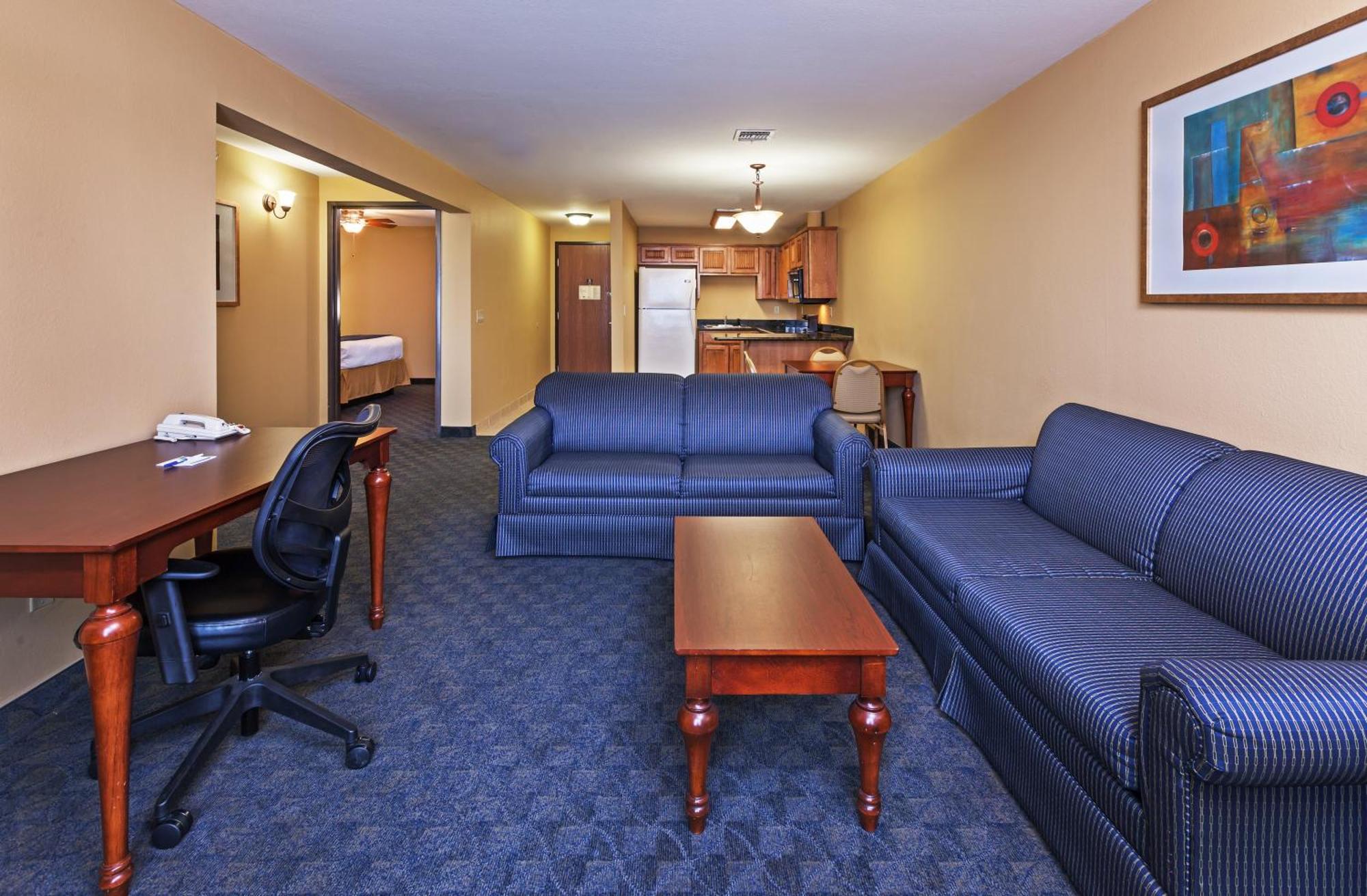 Two-Bedroom Suite