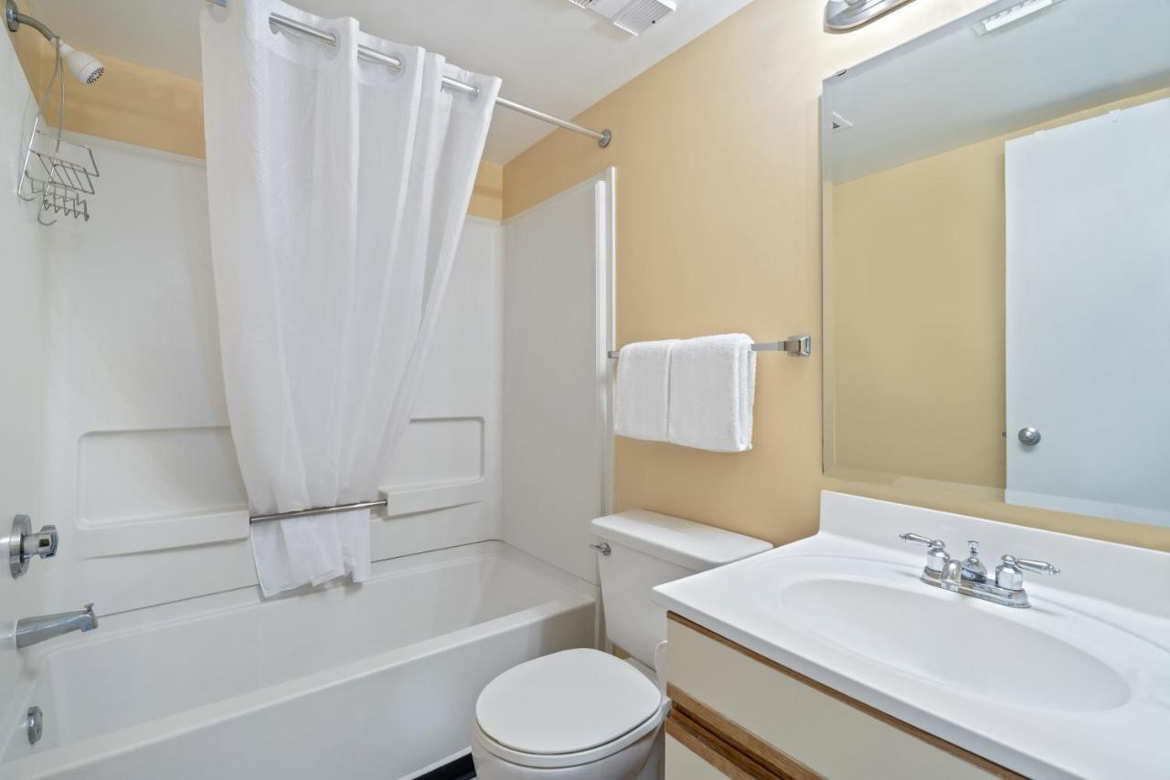 Queen Suite