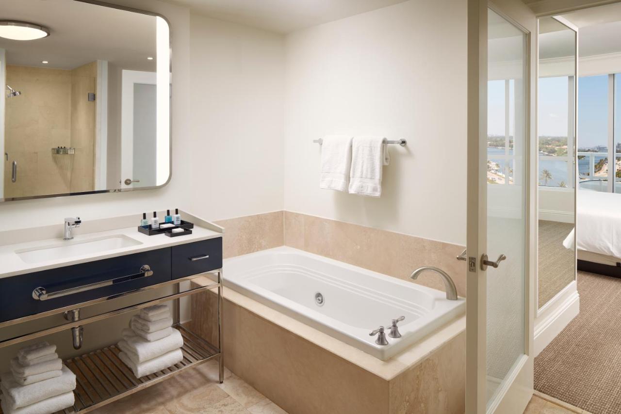Tresor Bay View Junior Suite