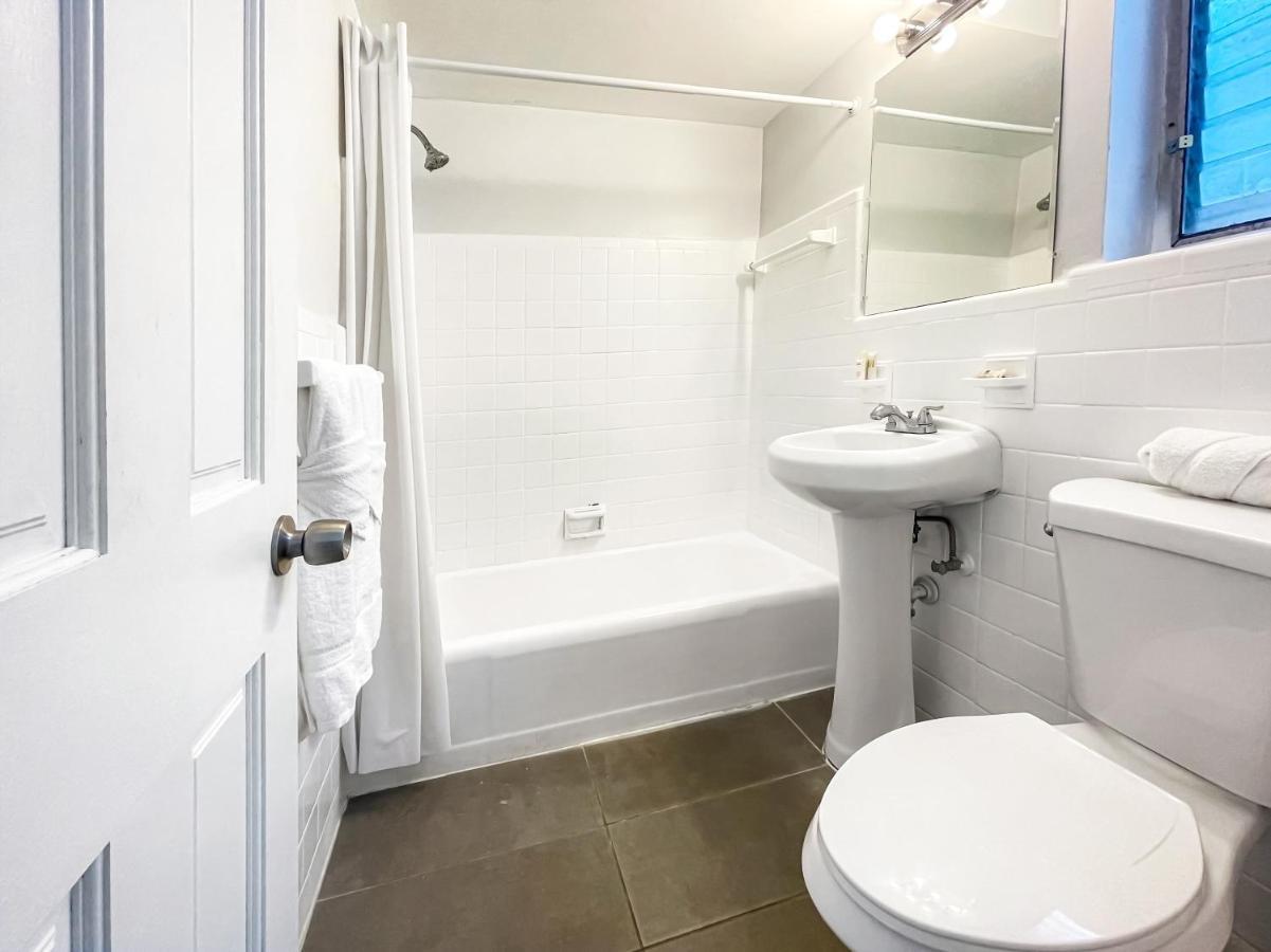Studio Traditional