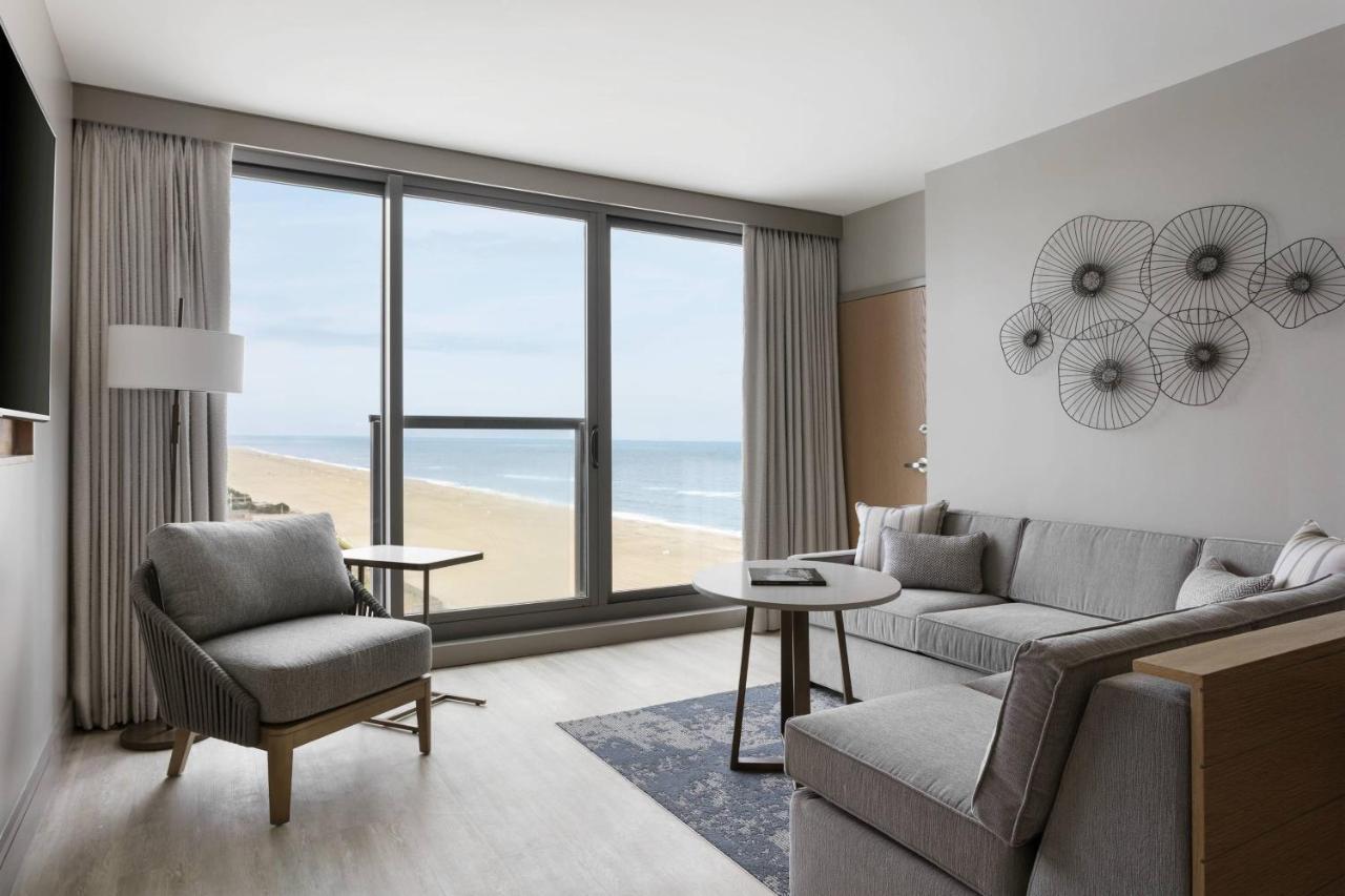 Junior Suite 1 King Sofa bed Ocean view