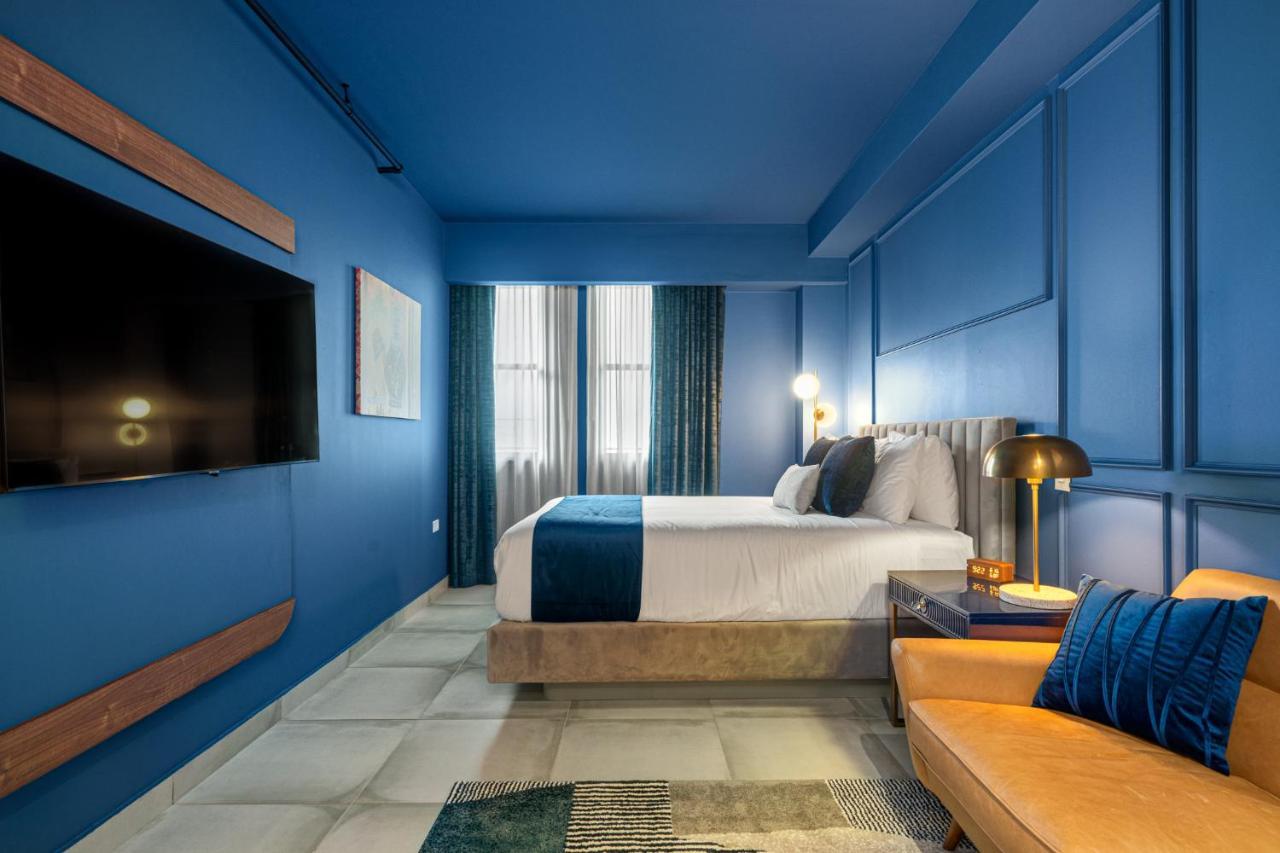Classic Premium Queen Room