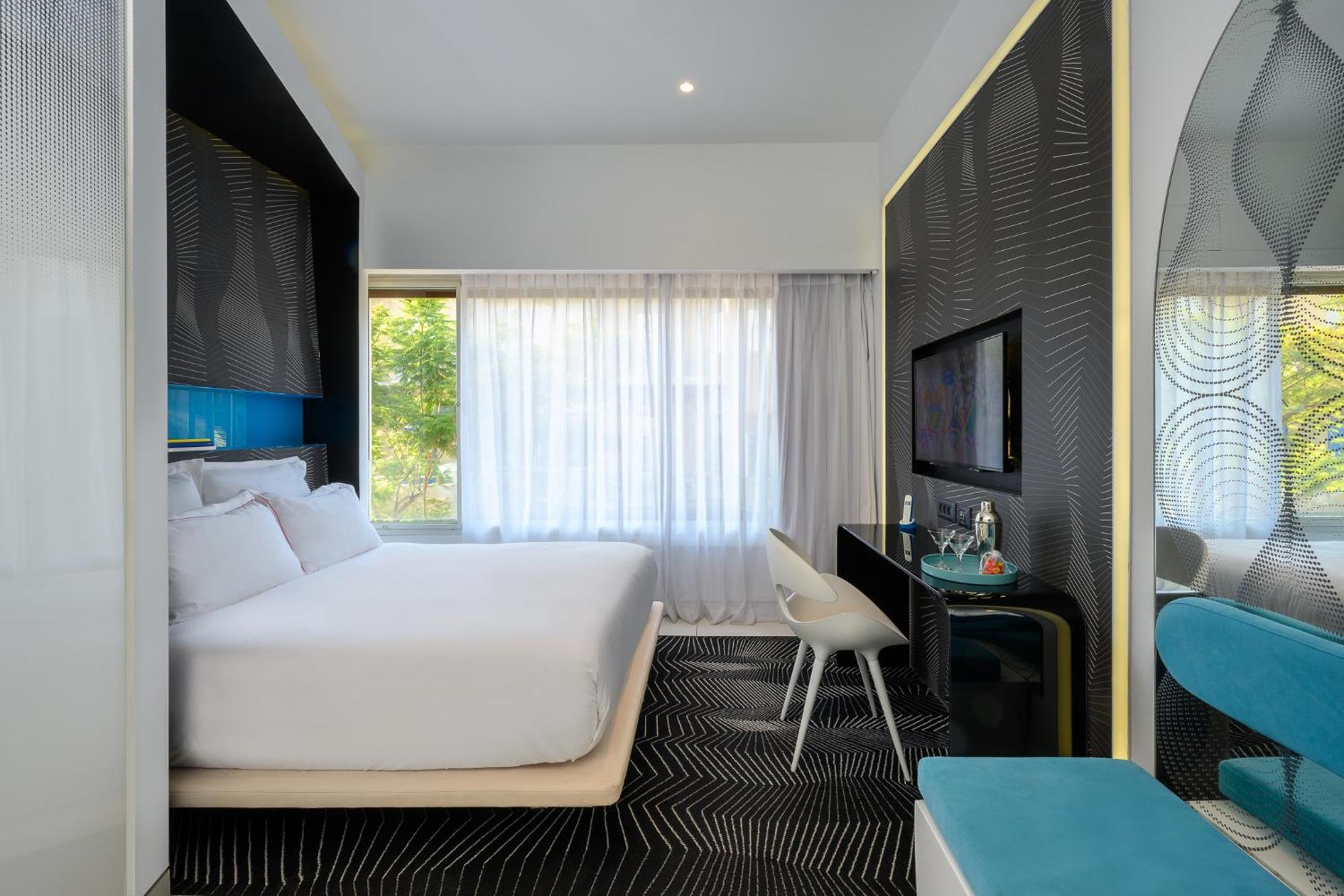 Classic Double Room with Balcony