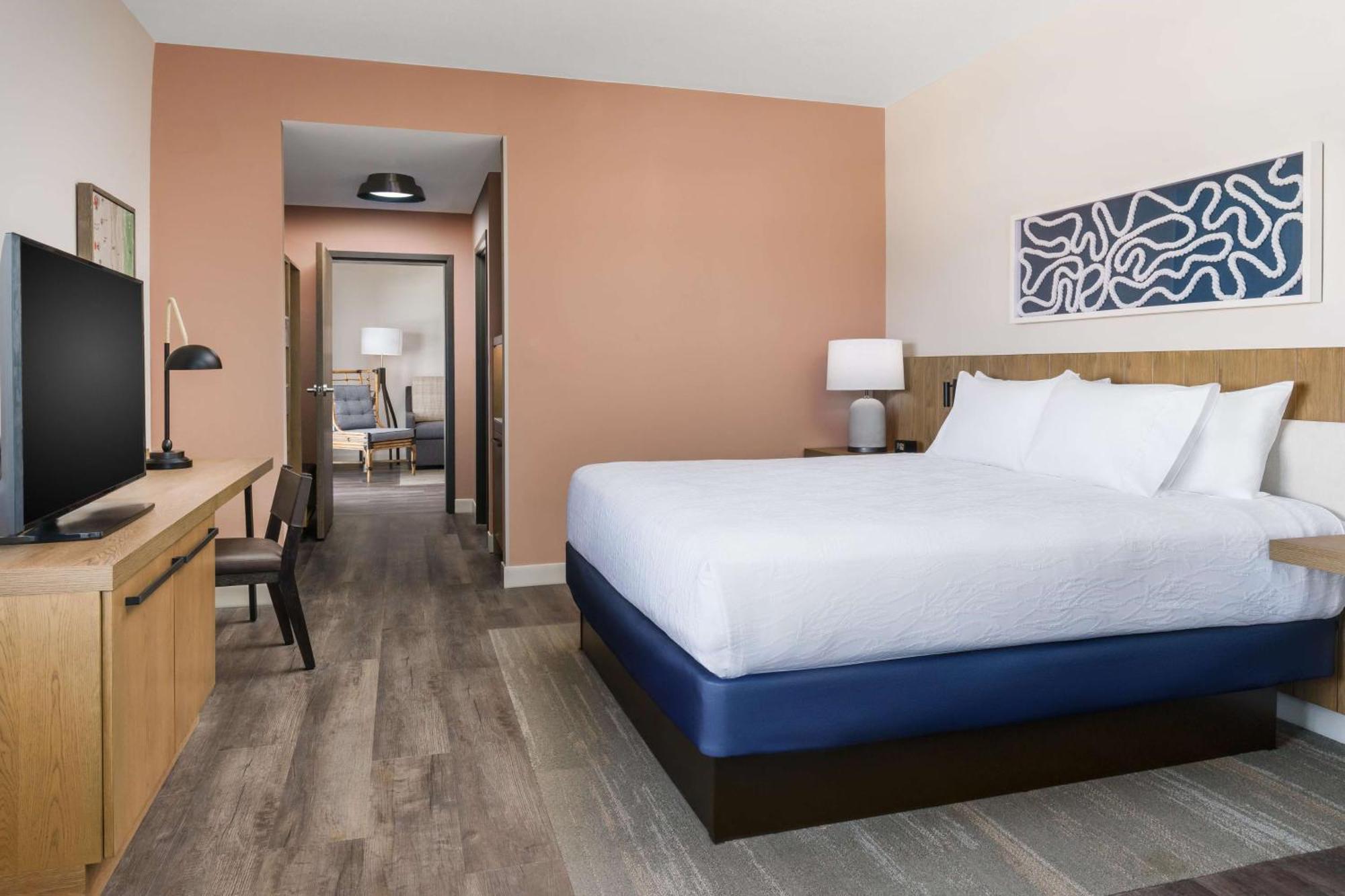 King Suite with Roll-In Shower - Mobility Accessible
