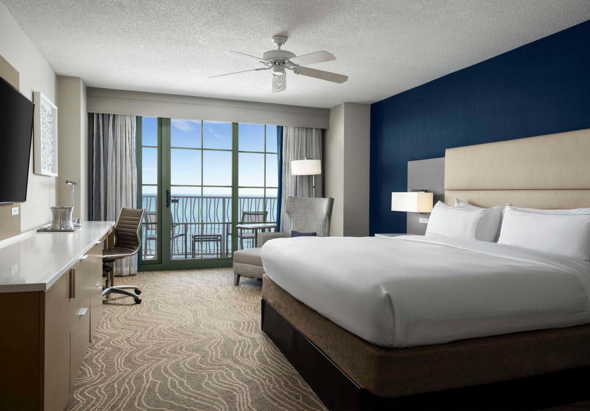 Superior King Room with Balcony and Partial Ocean View
