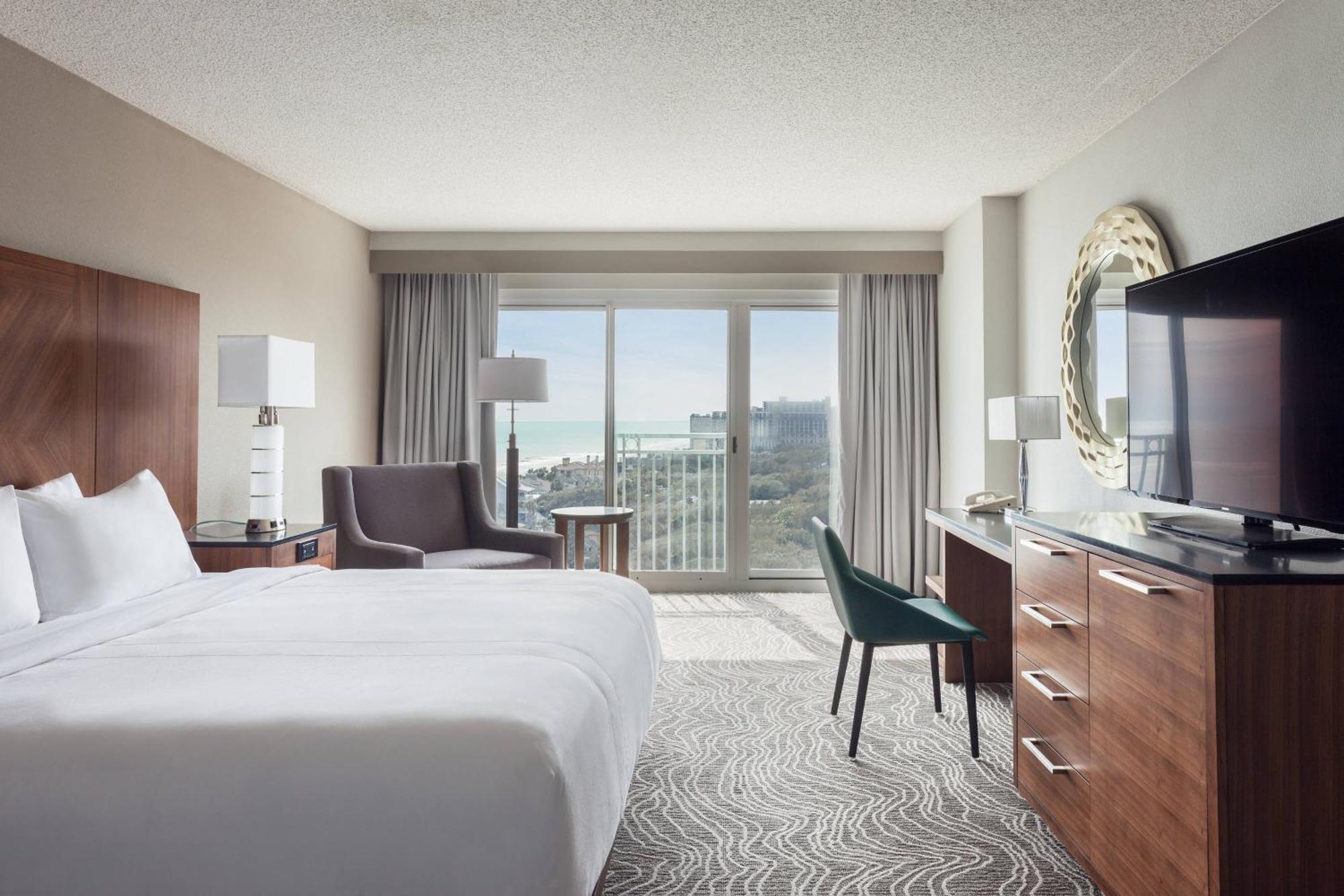 King Room with Partial Ocean View - Hearing Accessible