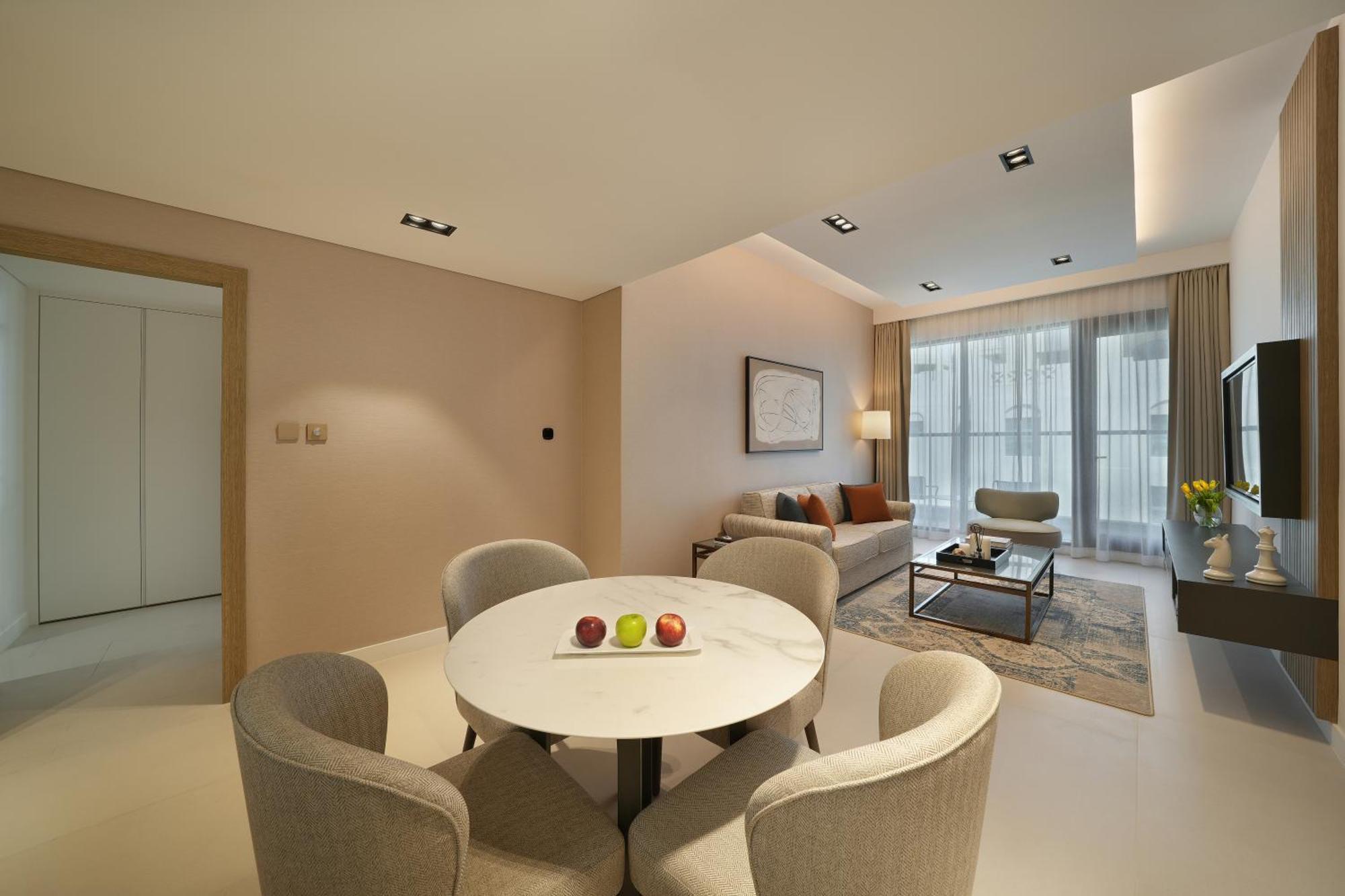 Deluxe One-Bedroom Apartment