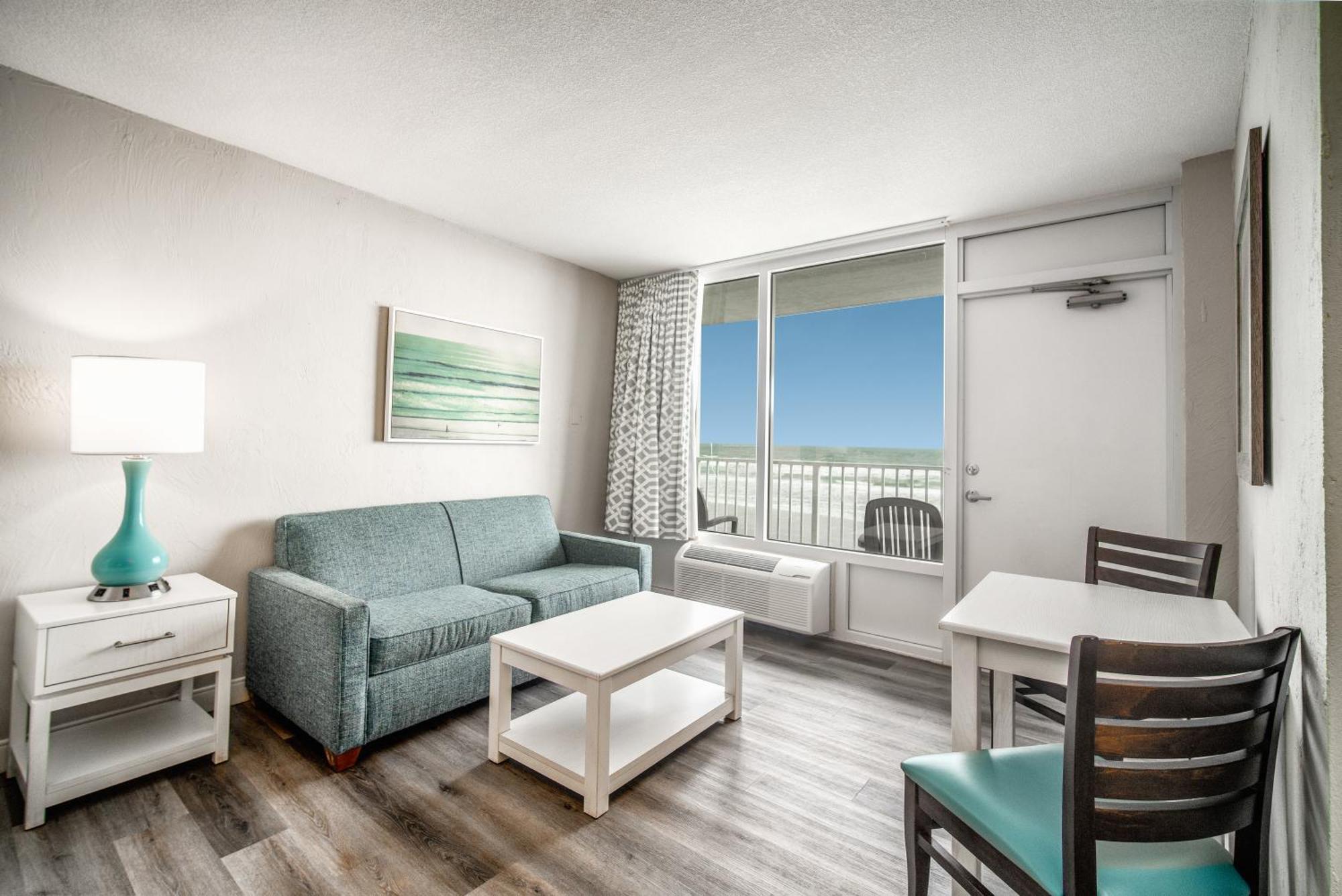 Oceanfront Kitchenette Room - One King Bed and One Sofabed