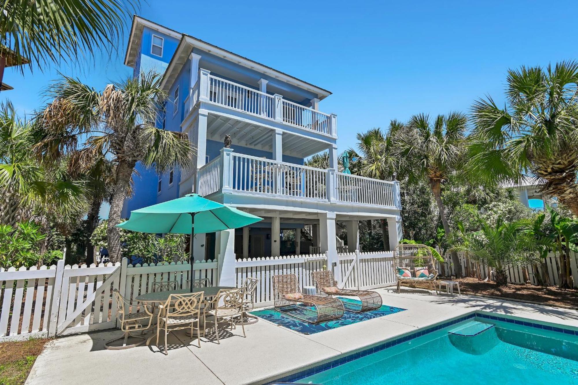 Five-Bedroom Holiday Home