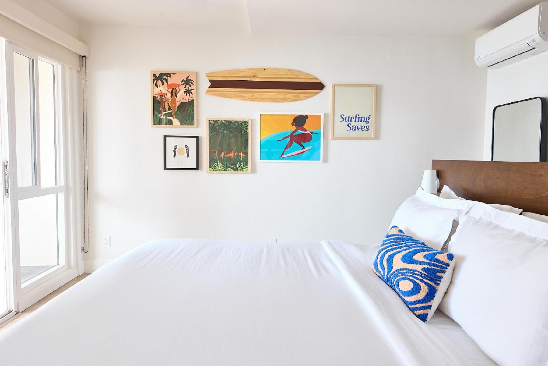 Peaceful Ocean View King Room with Balcony