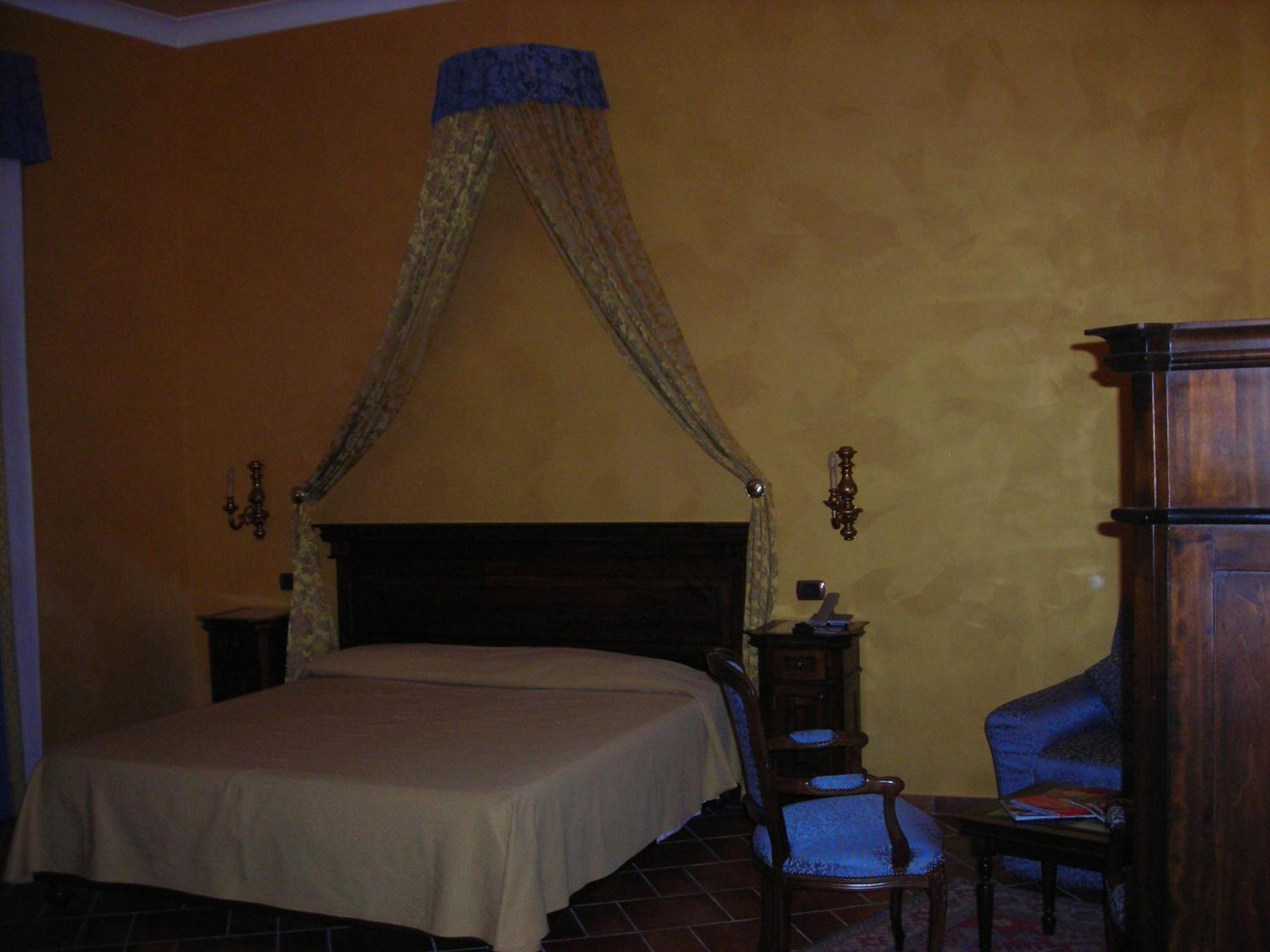 Queen Room with Two Queen Beds - Oceanfront