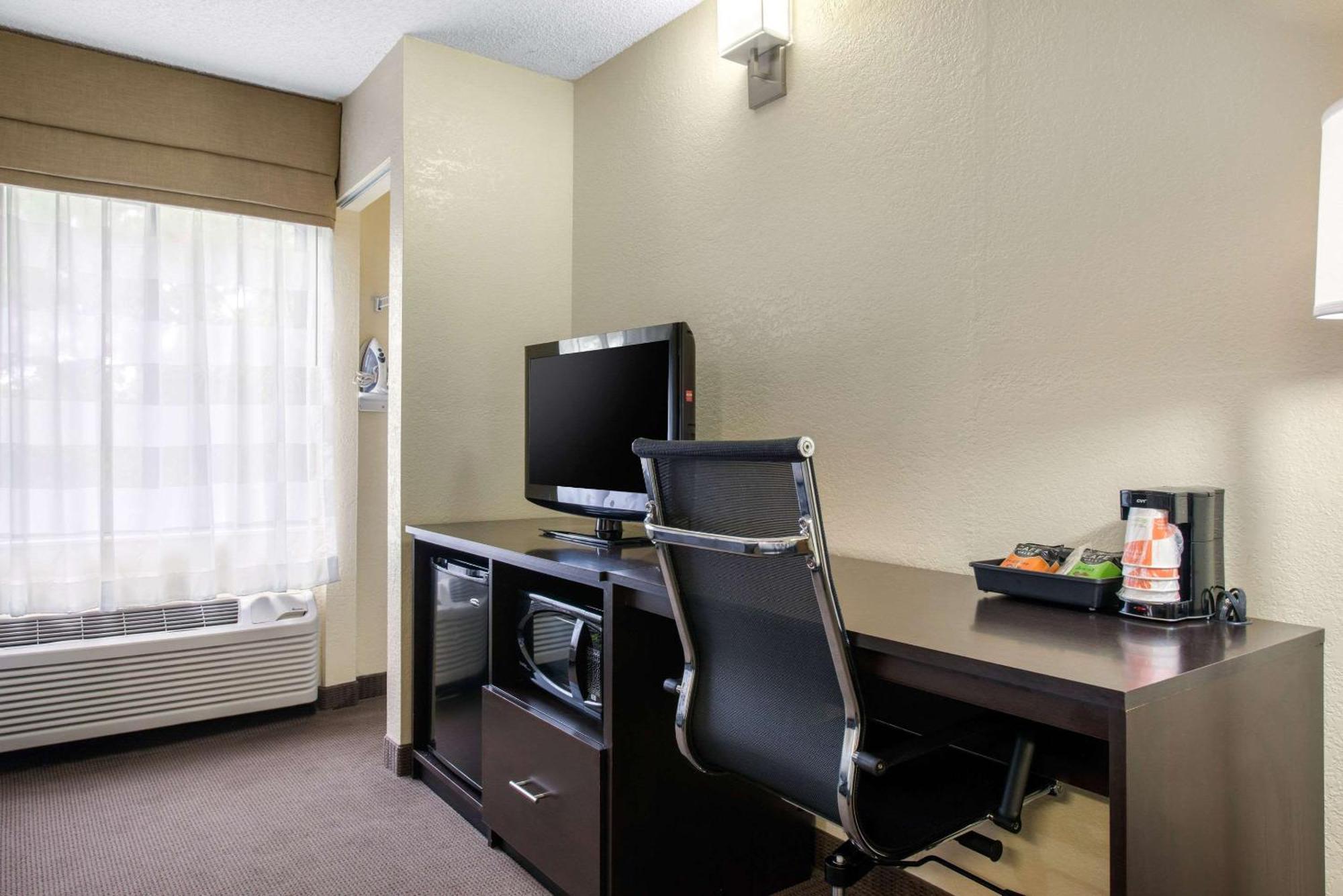 Standard Double Room with Two Double Beds - Non-Smoking