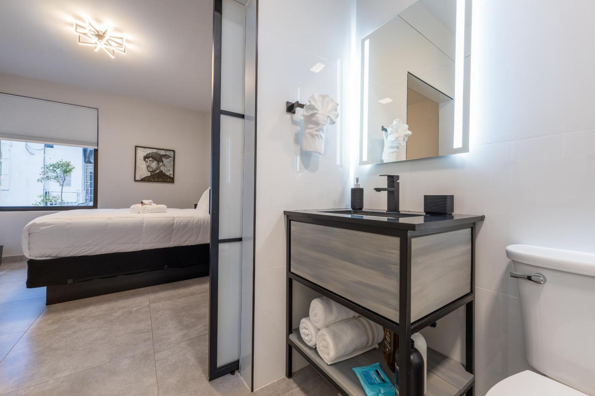 One-Bedroom Suite