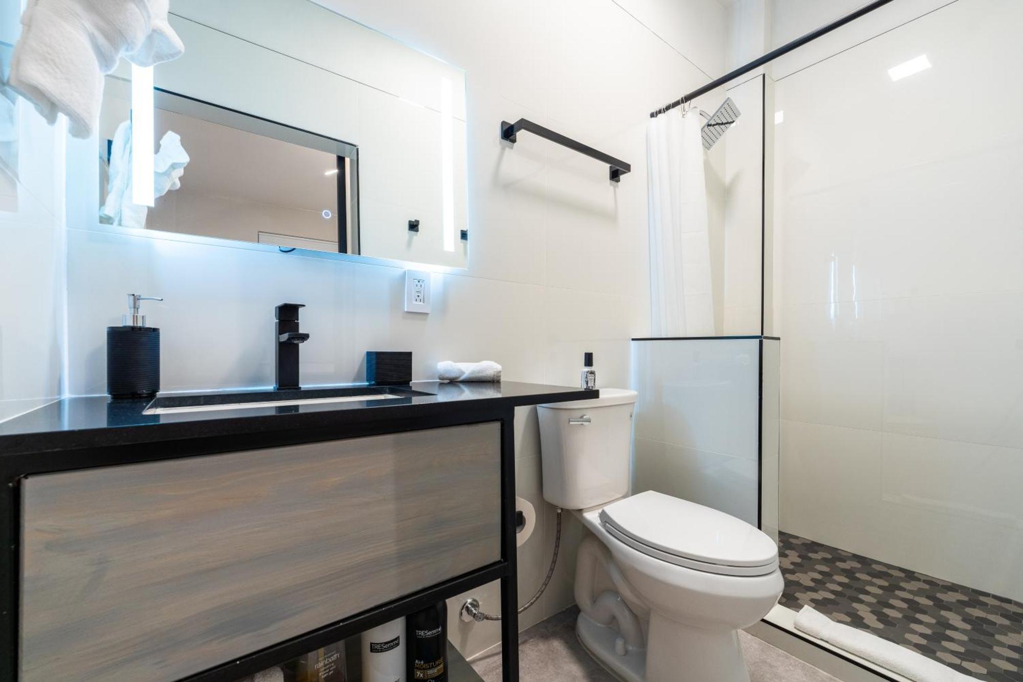 One-Bedroom Suite