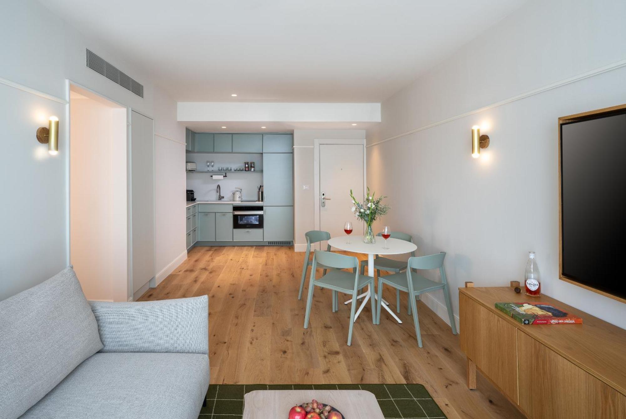 One-Bedroom Apartment with Big Terrace and Sofabed