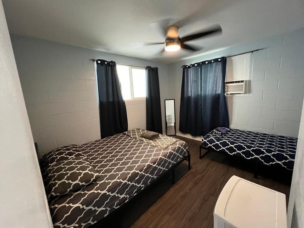 Economy Triple Room with Shared Bathroom