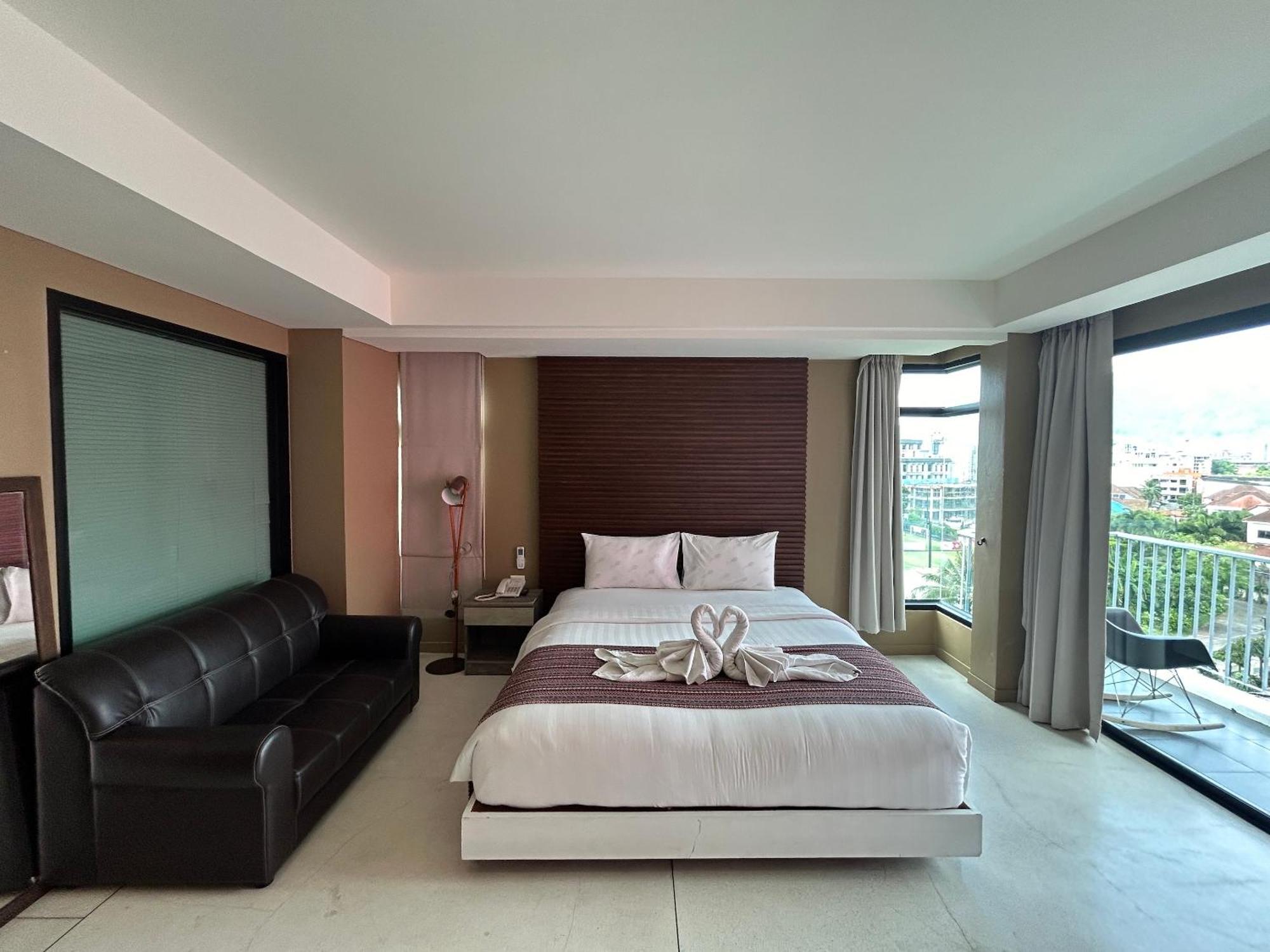 Double Room with Mountain View
