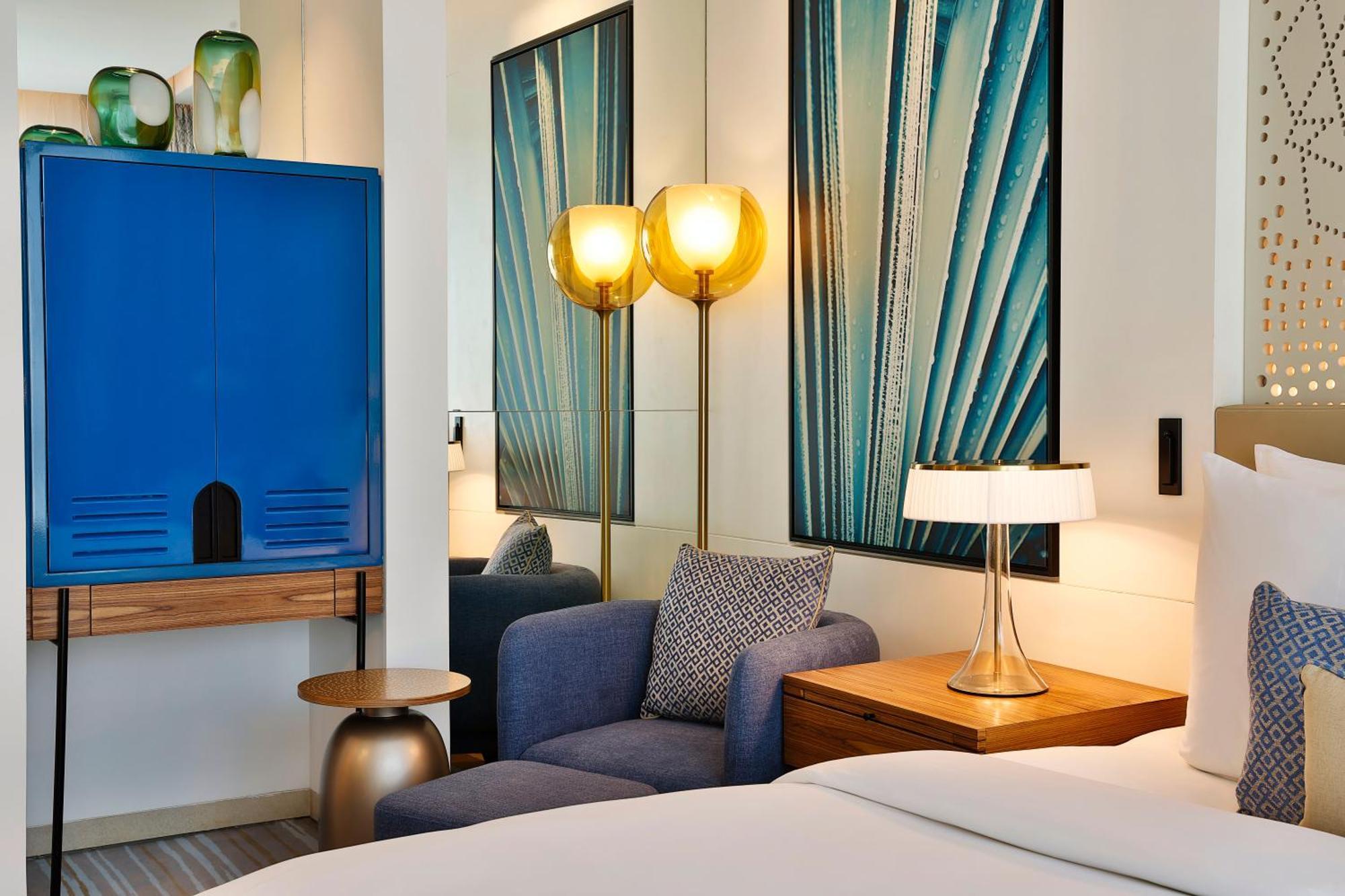 King Room with Partial Sea View