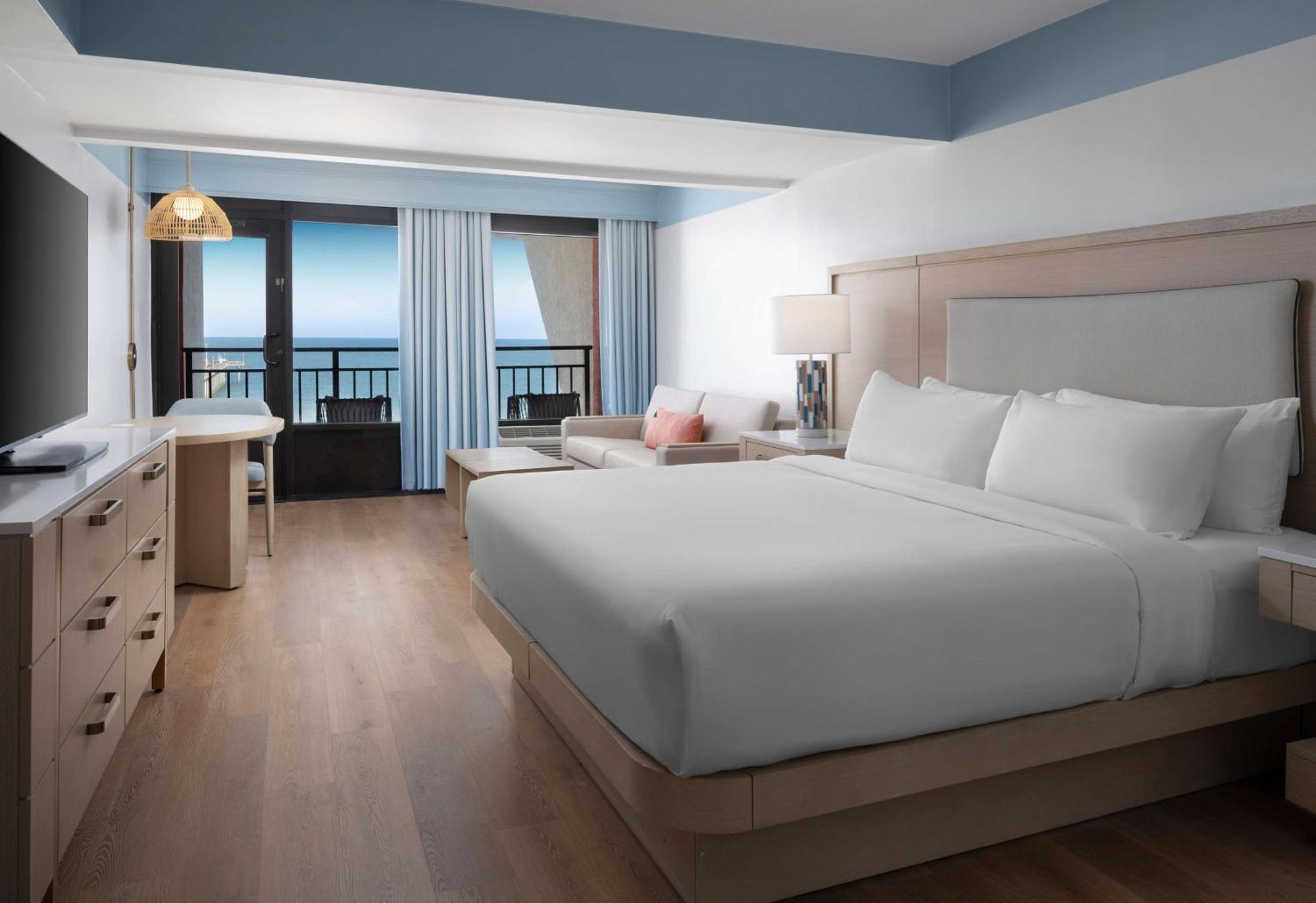 King Room with Sofa Bed and Partial Ocean View