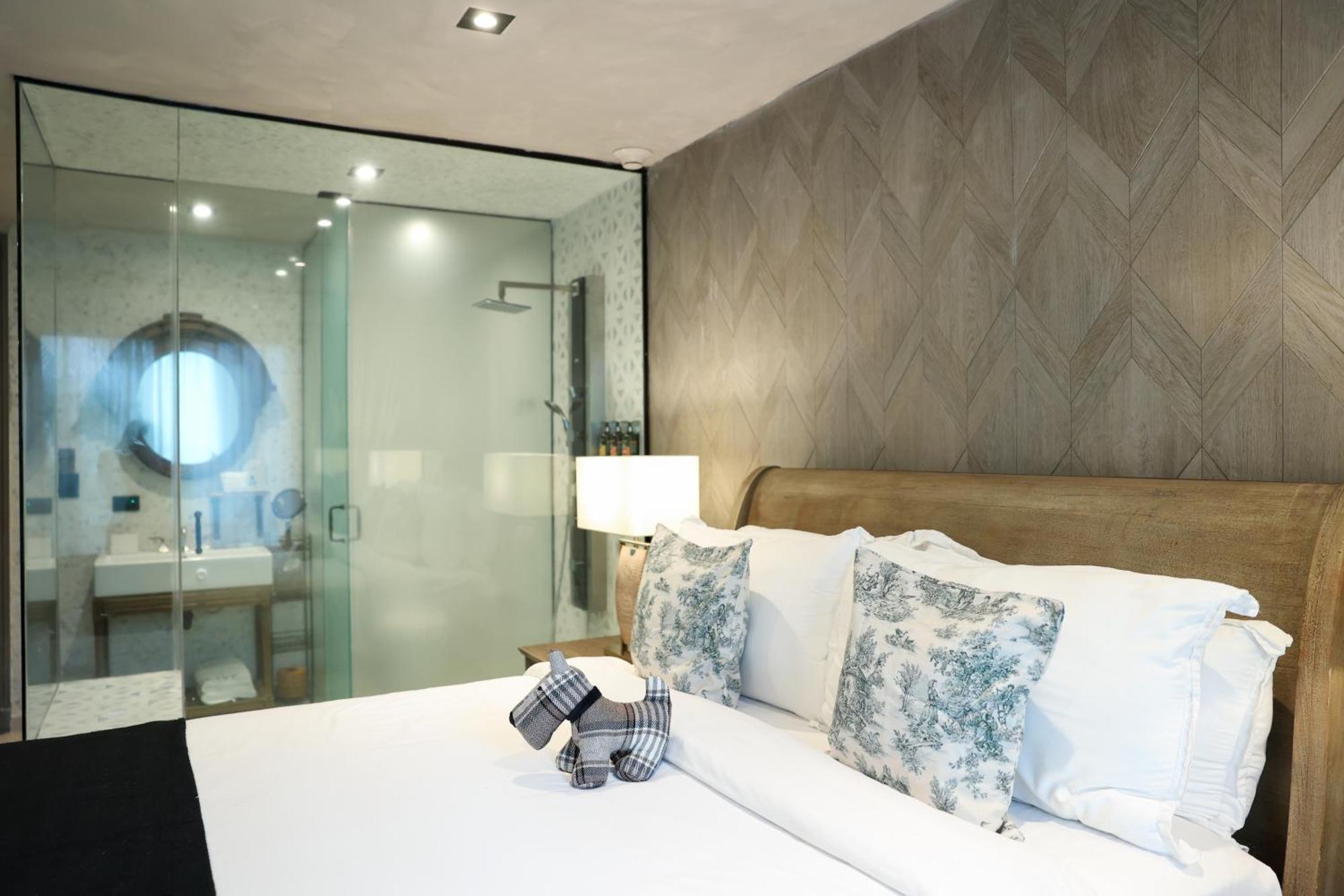 Lagoon View Mediterranean Suite