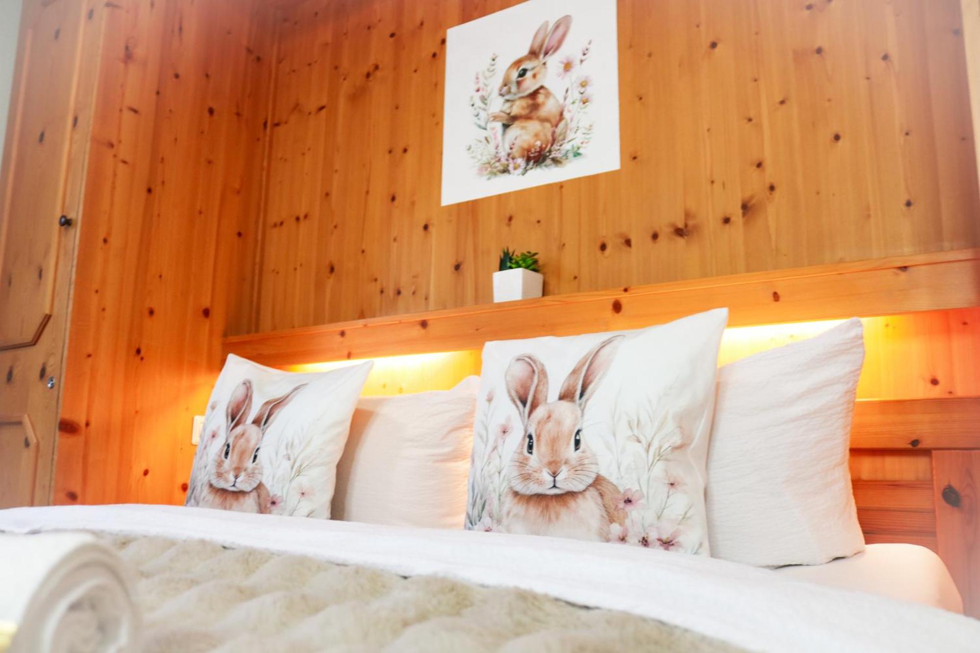 Double or Twin Room with Side Sea View with Terrace 1 - 2 beds