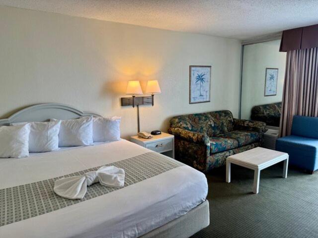 Cityview King Room with Spa Bath