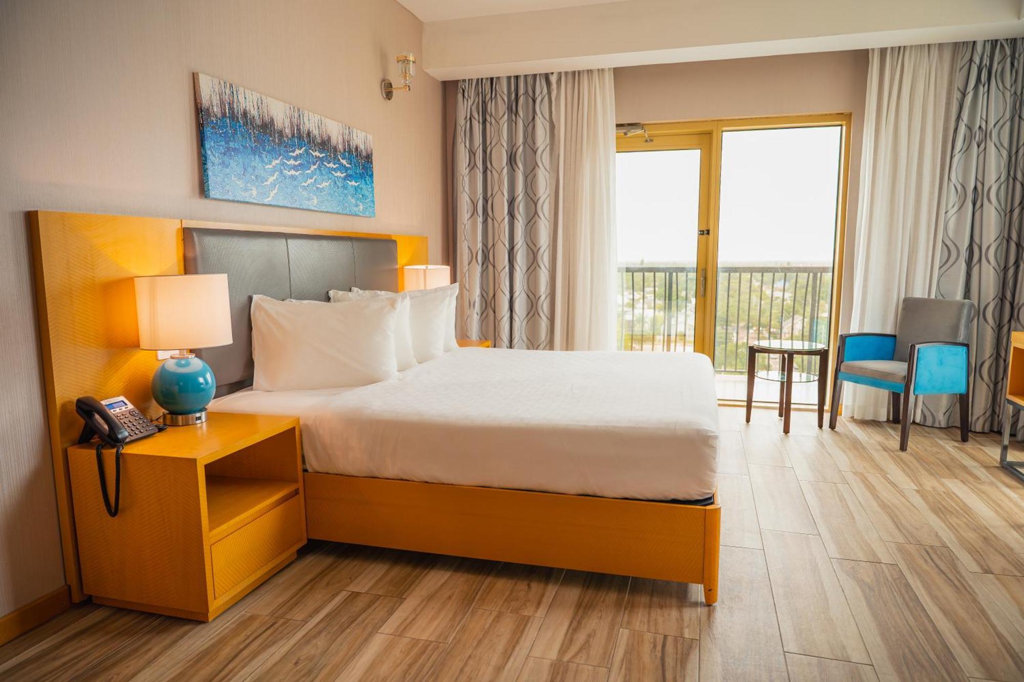 Queen Room with Balcony
