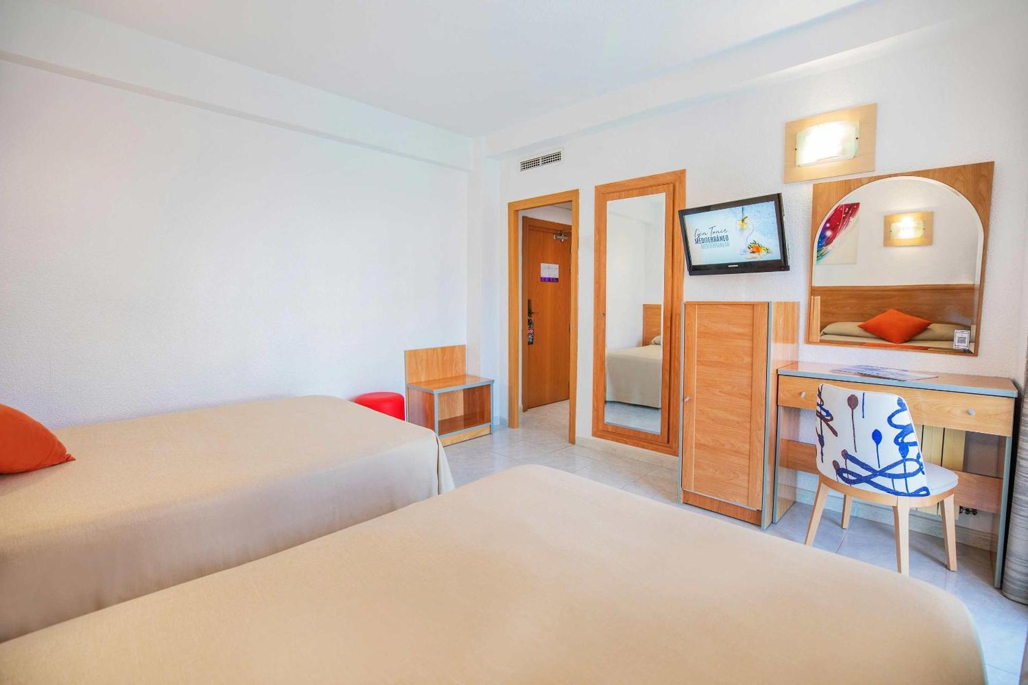 Double Room with Balcony (2 Adults + 2 Children)