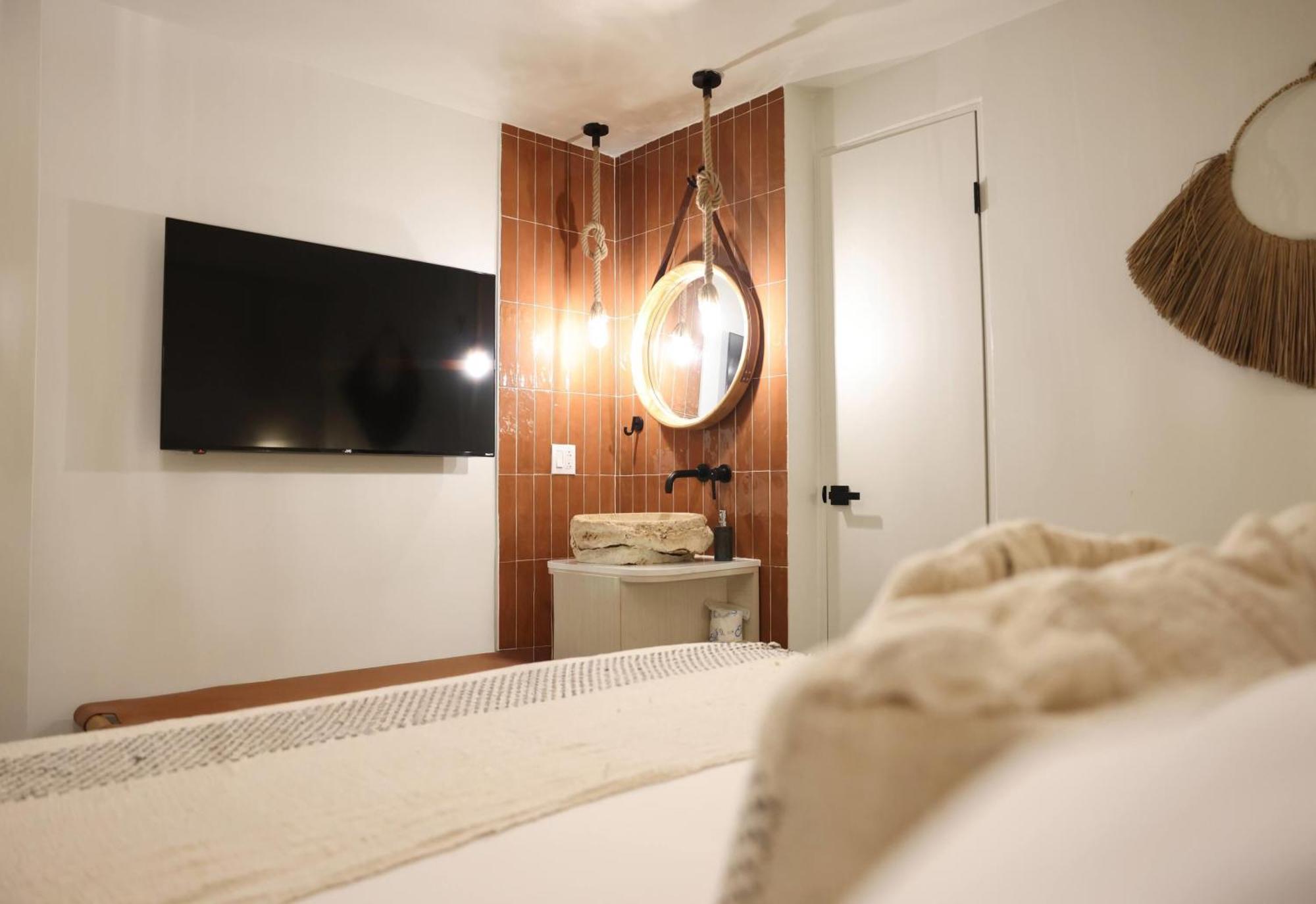 Standard Single Room - Non-Smoking