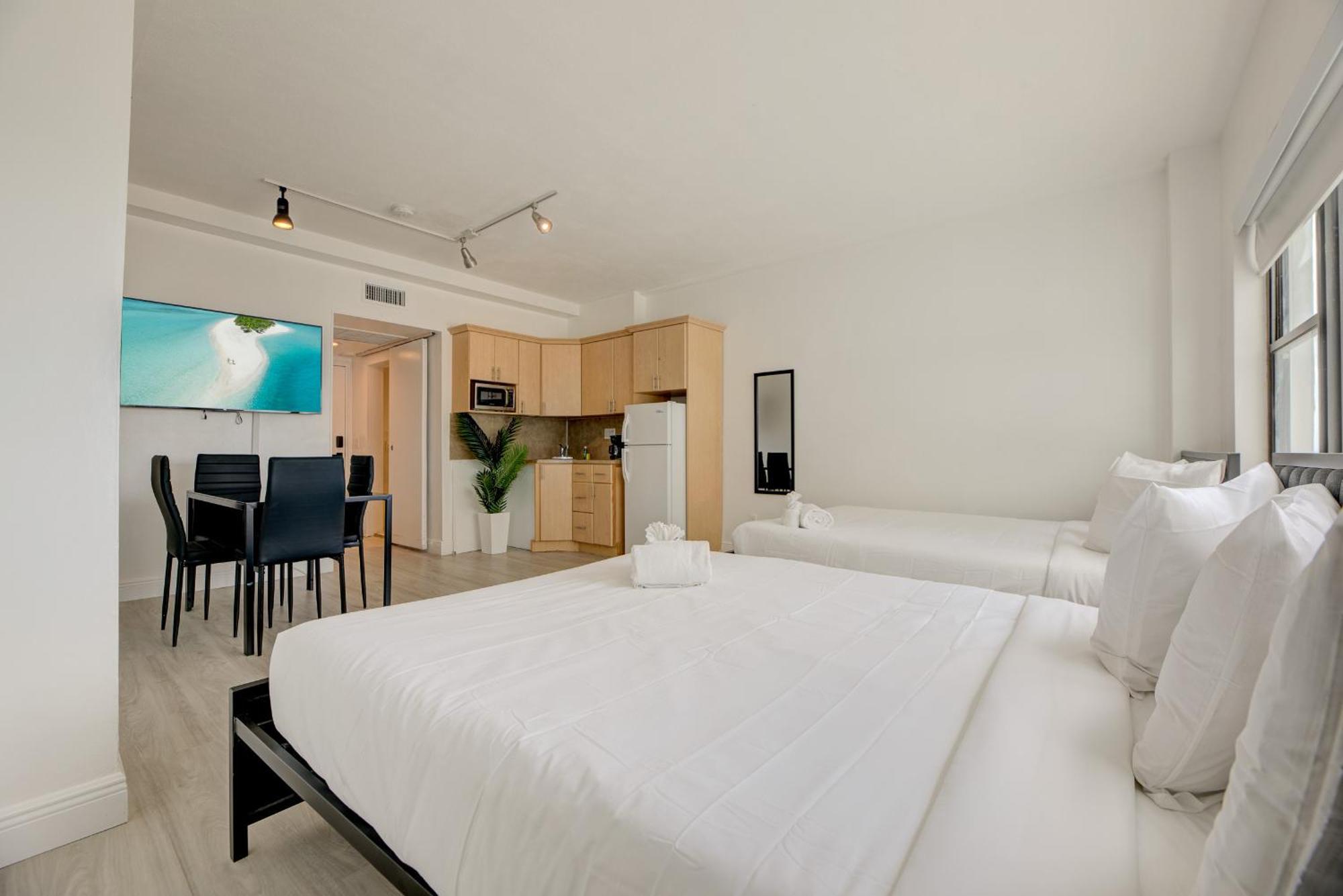 Studio Apartment with Ocean View