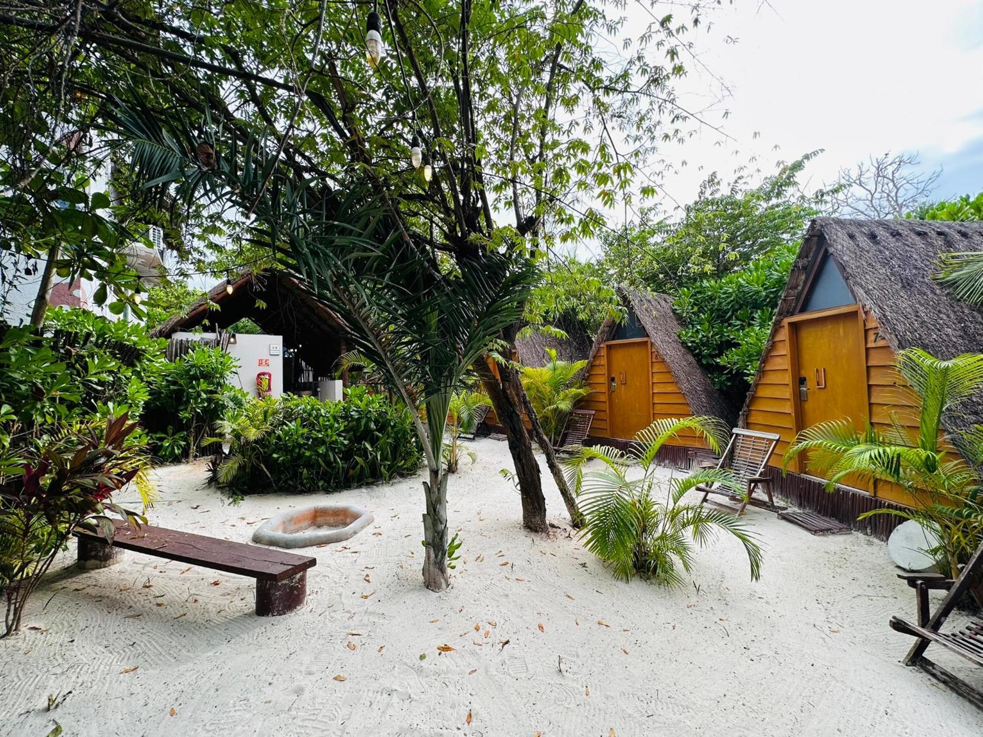 Bungalow with Garden View