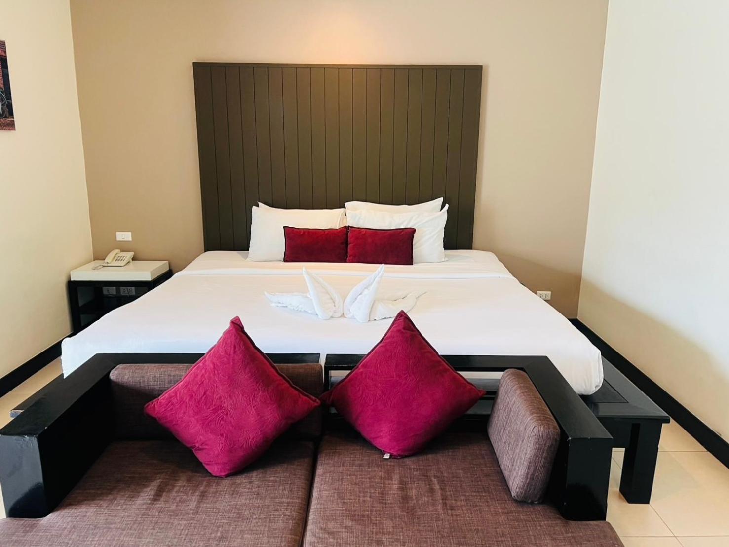 Deluxe Double or Twin Room
