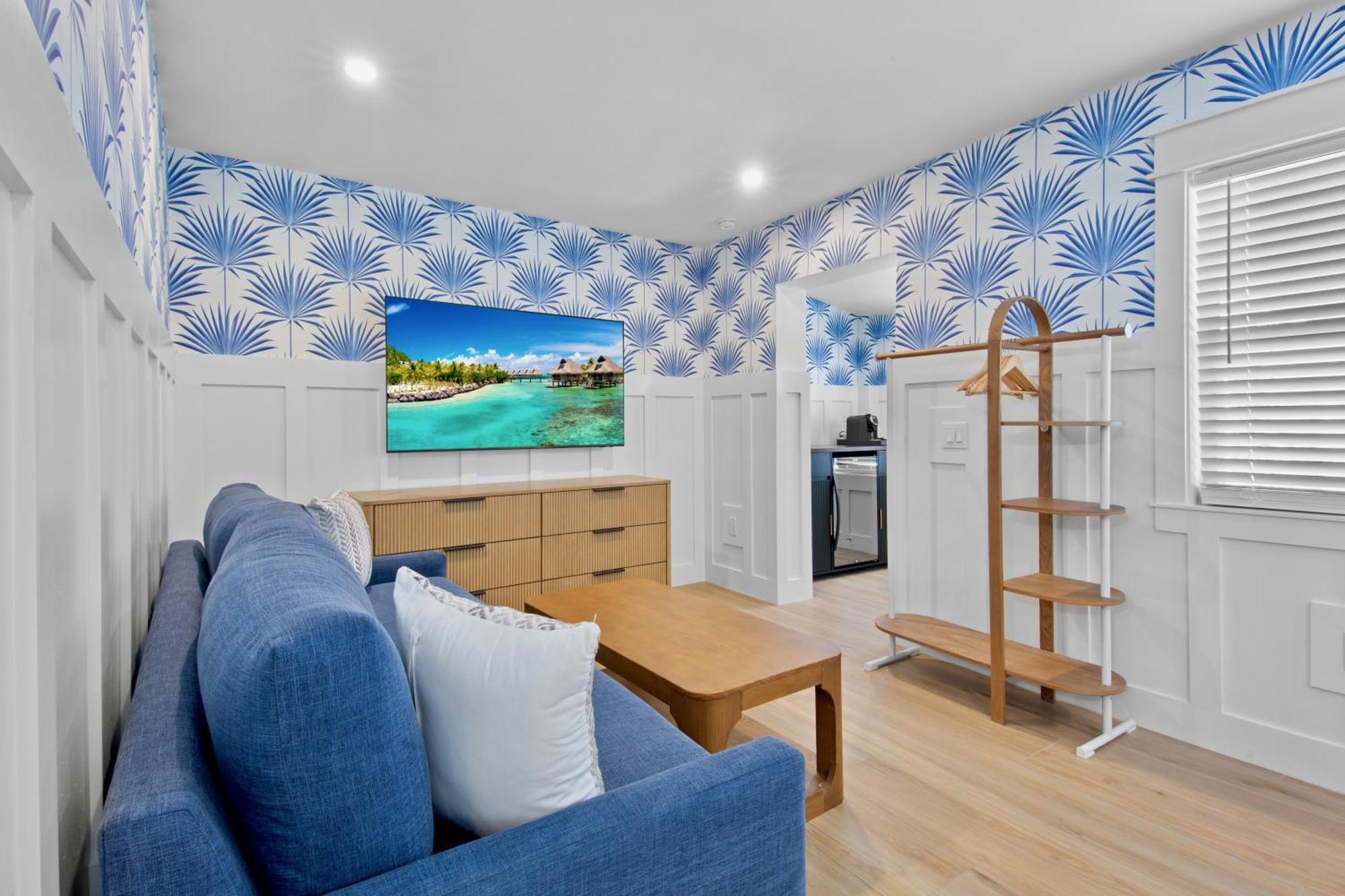 Deluxe Studio Suite