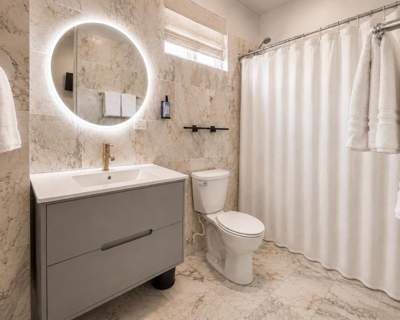 Coastal Compact Room