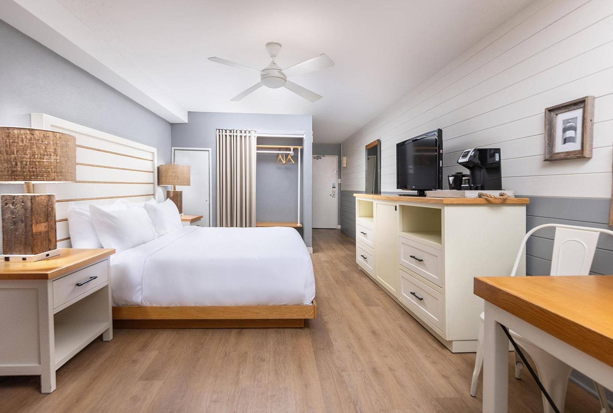 Premium Ocean View King ADA Accessible