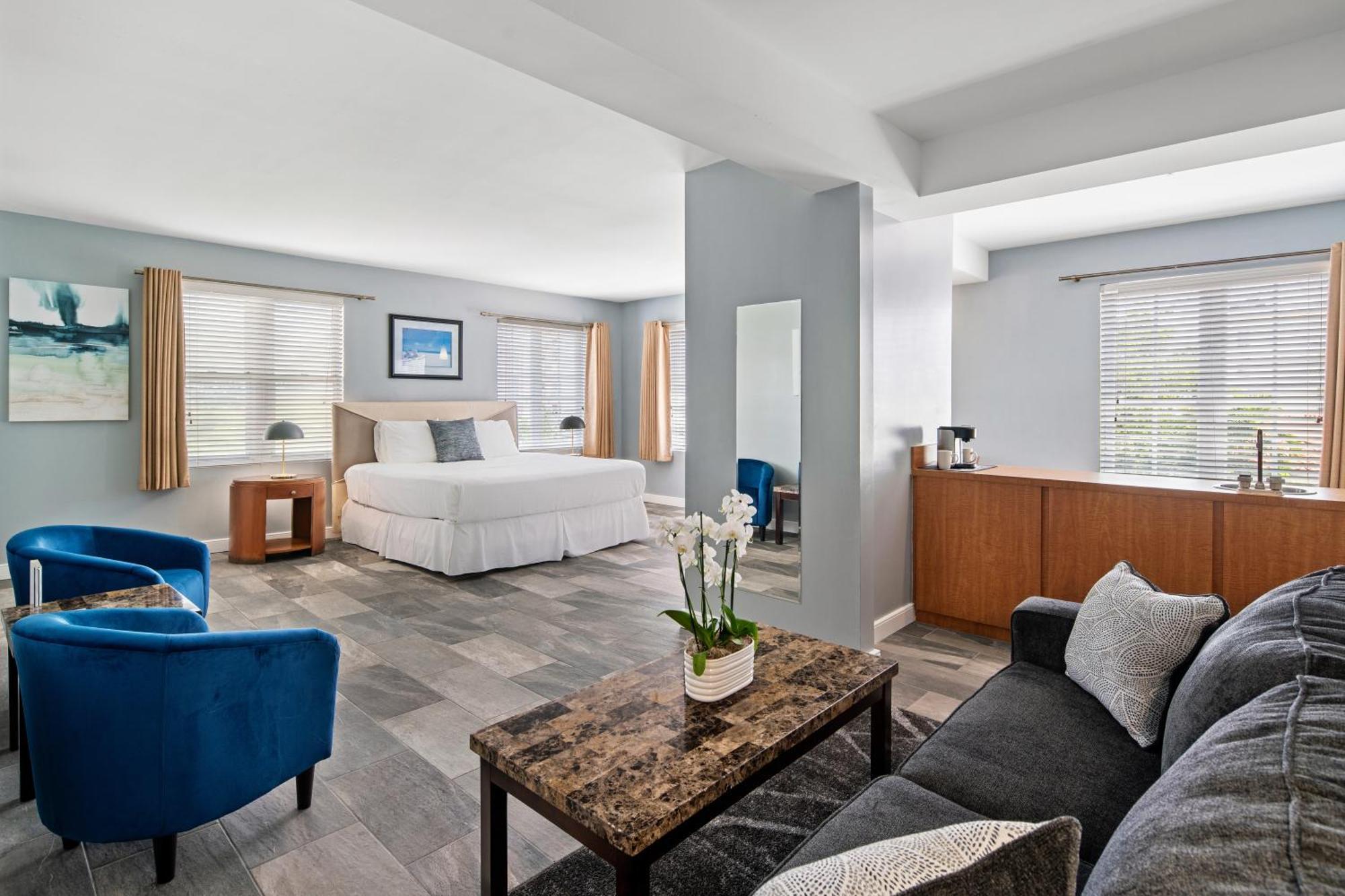 King Suite with Sofa Bed