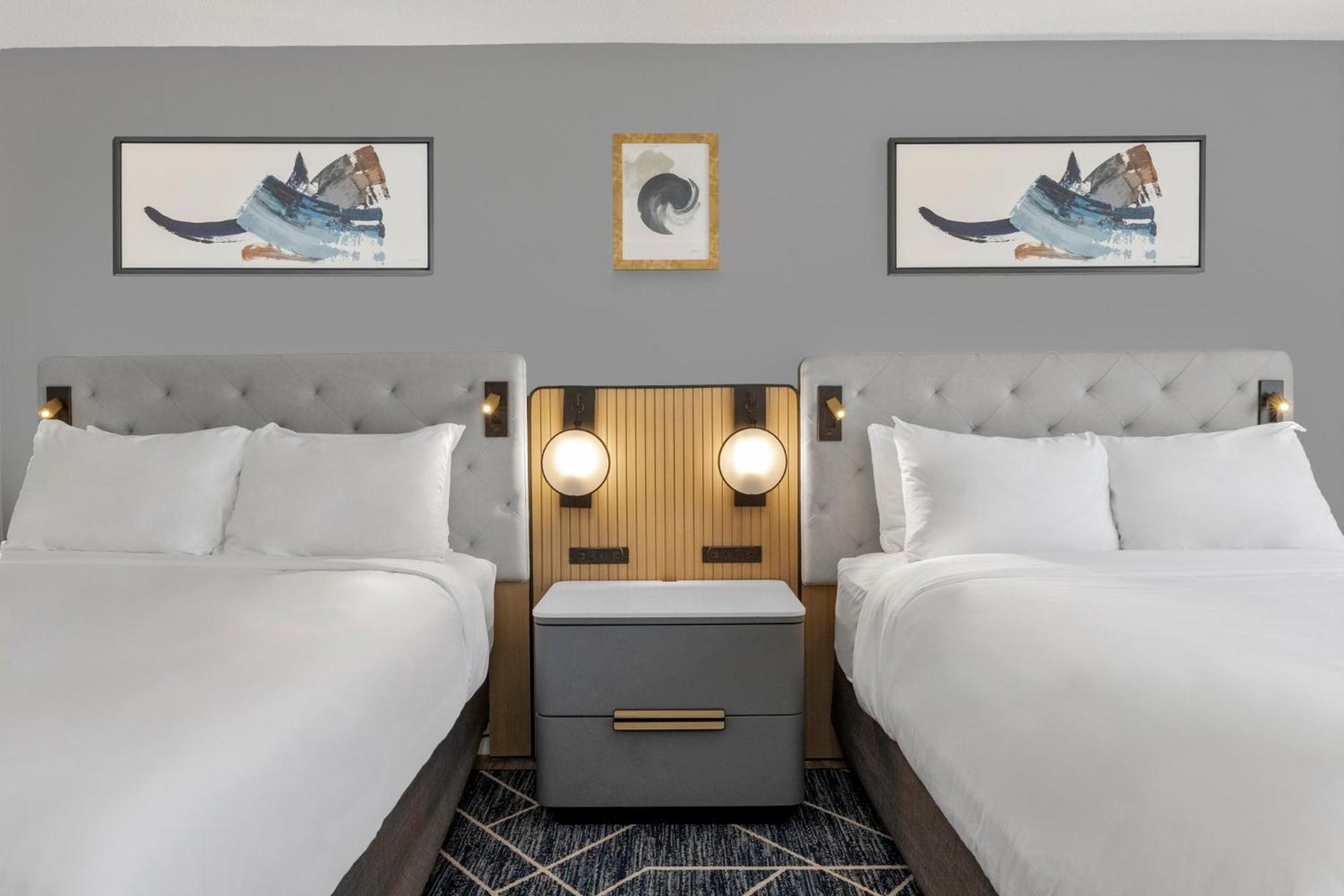 Standard Queen Room with Two Queen Beds