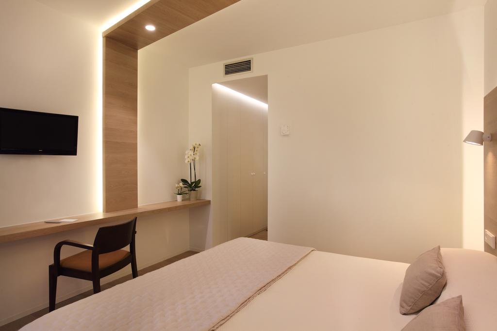 Quadruple Room with Terrace