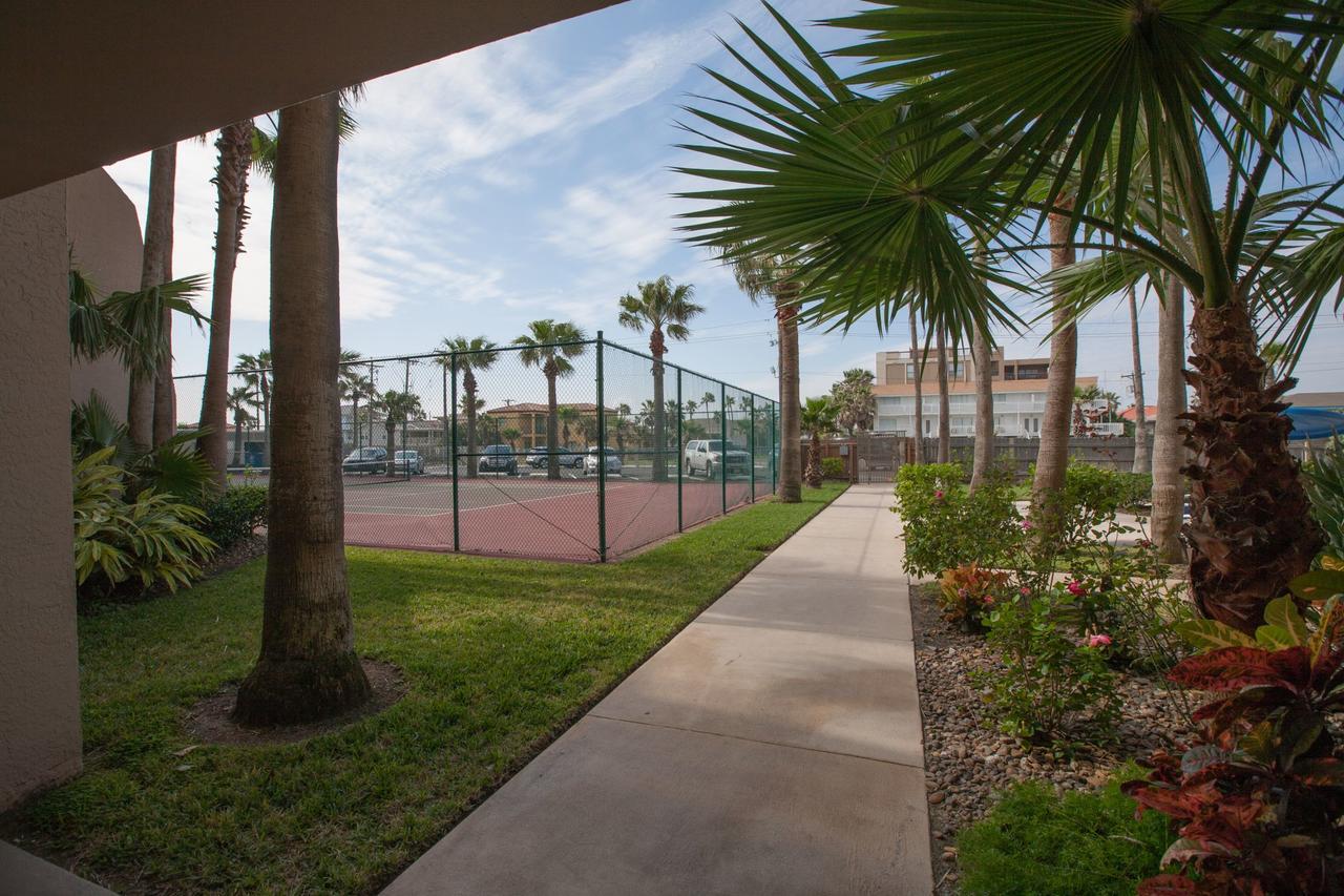 EW Three-Bedroom Beachfront Condo sleeps 8,525933735:JPEG