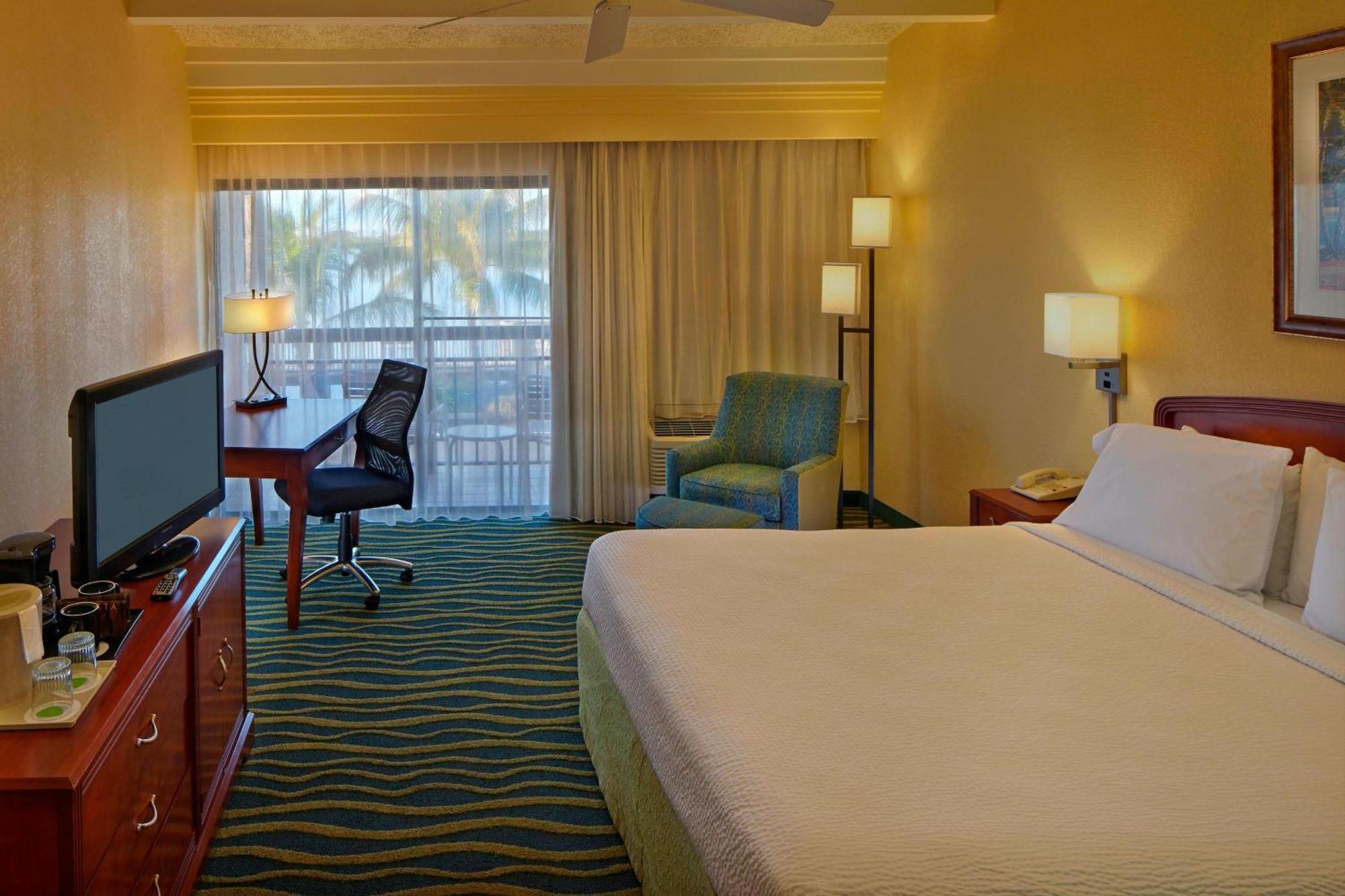 King Room with Balcony