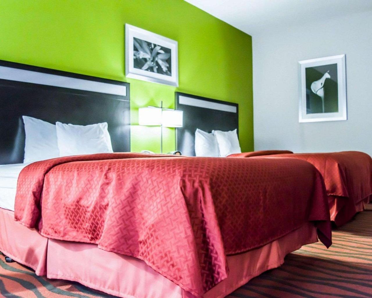 Queen Room with Two Queen Beds - Non-Smoking