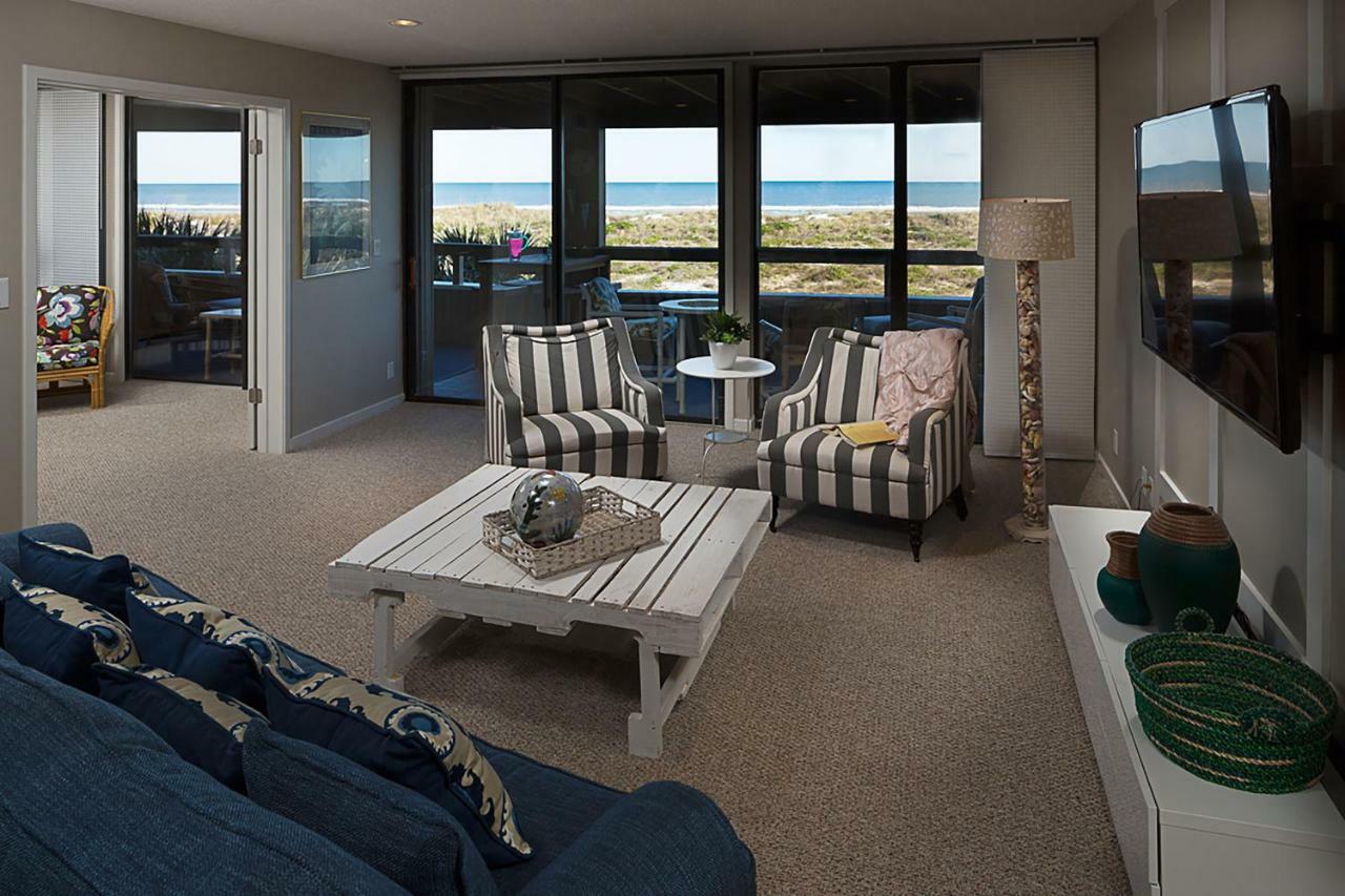 Three-Bedroom Apartment with Ocean View