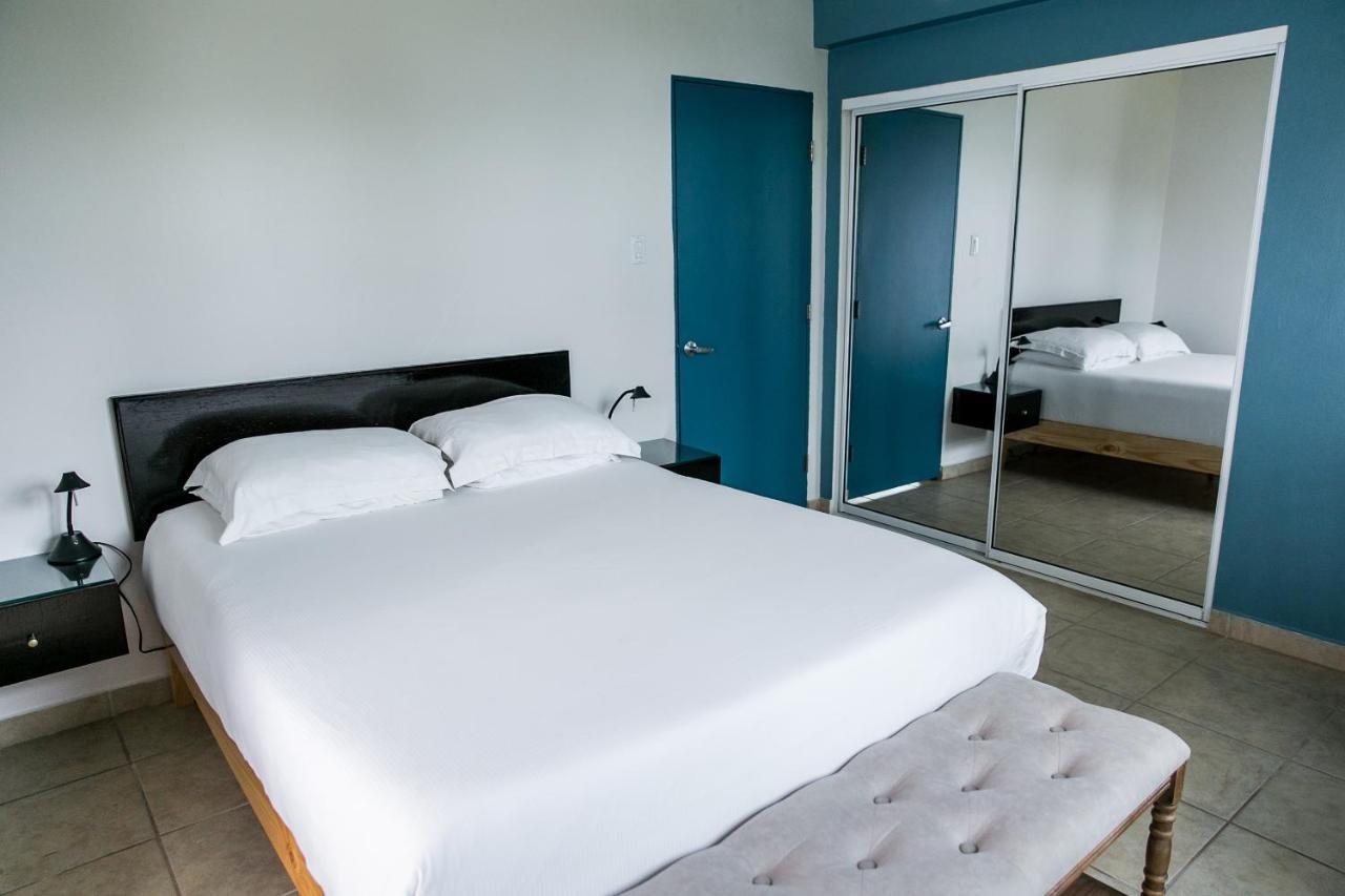 Superior One-Bedroom Apartment