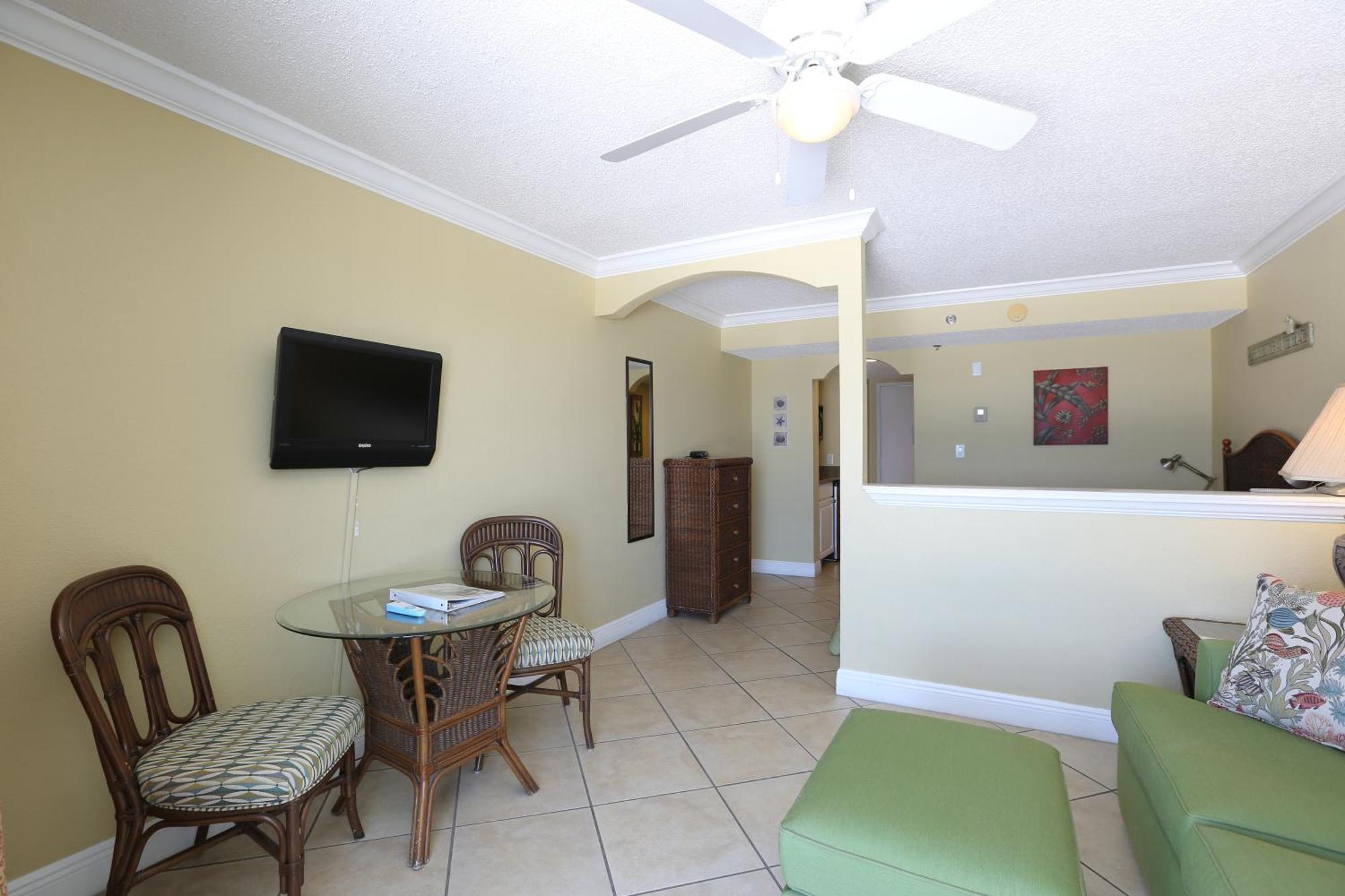 Queen Studio with Ocean View,1235036981:JPEG