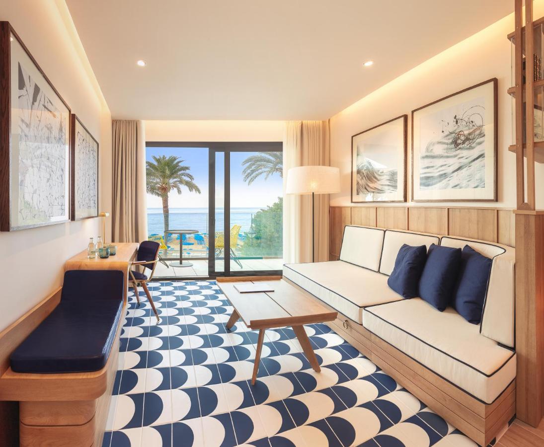 Junior Suite with Terrace and Sea View (2 Adults + 2 Children up to 11 years old)
